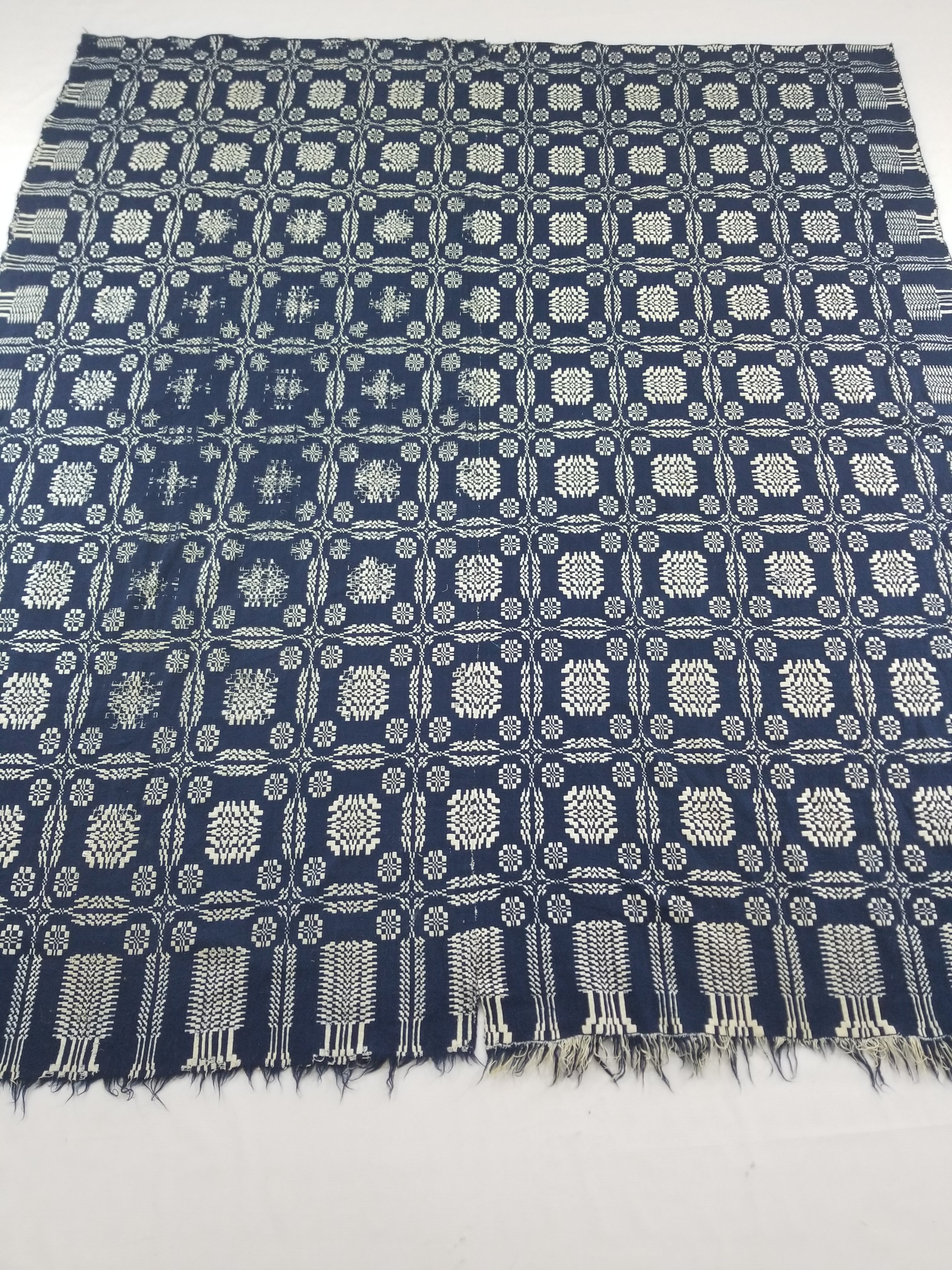 Antique American Reversible Jacquard Loomed Woolen Coverlet 214x186cm
