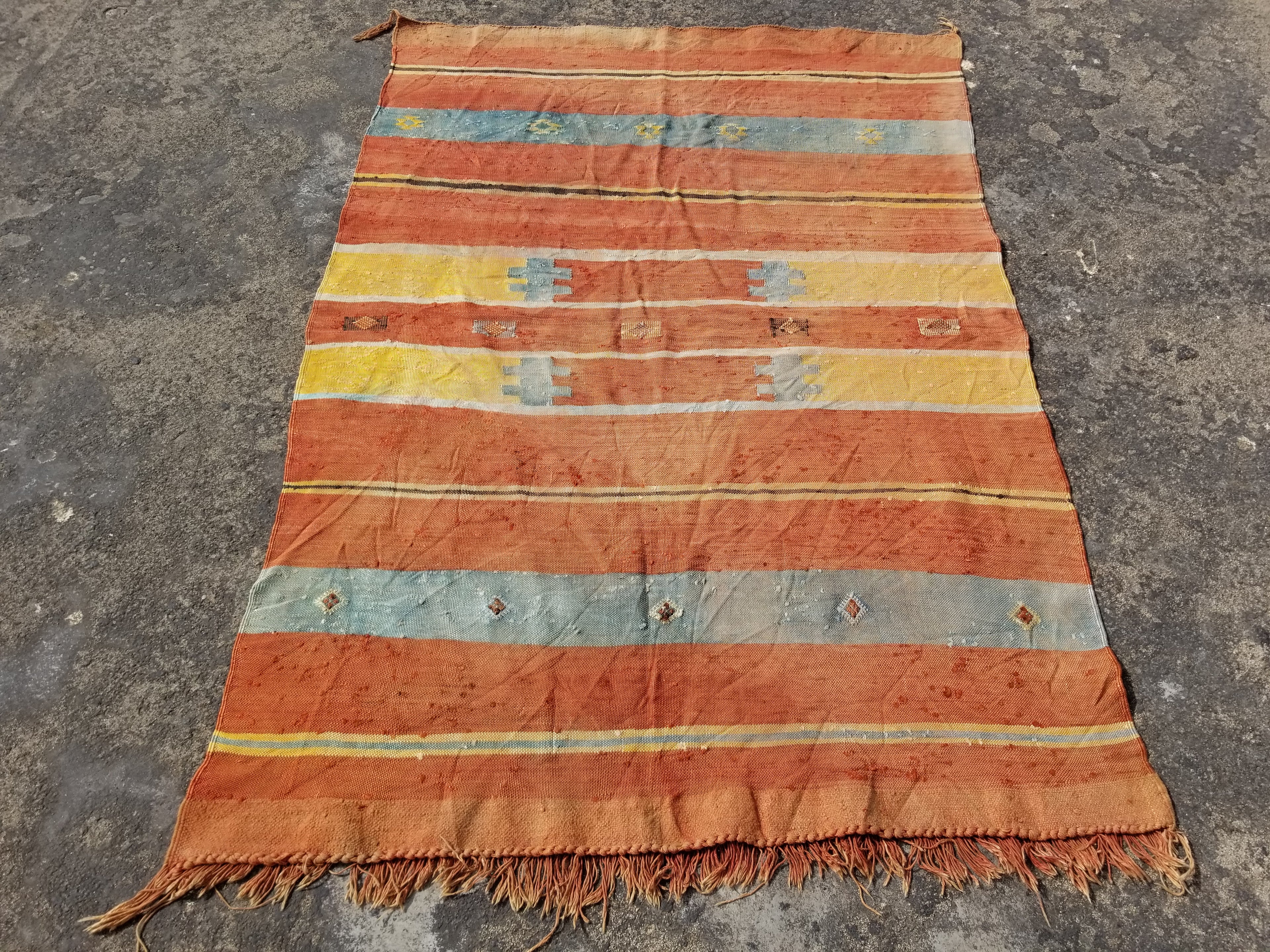 Distressed Vintage Traditional Handmade Moroccan Wool Multicolor Kilim 137x88cm