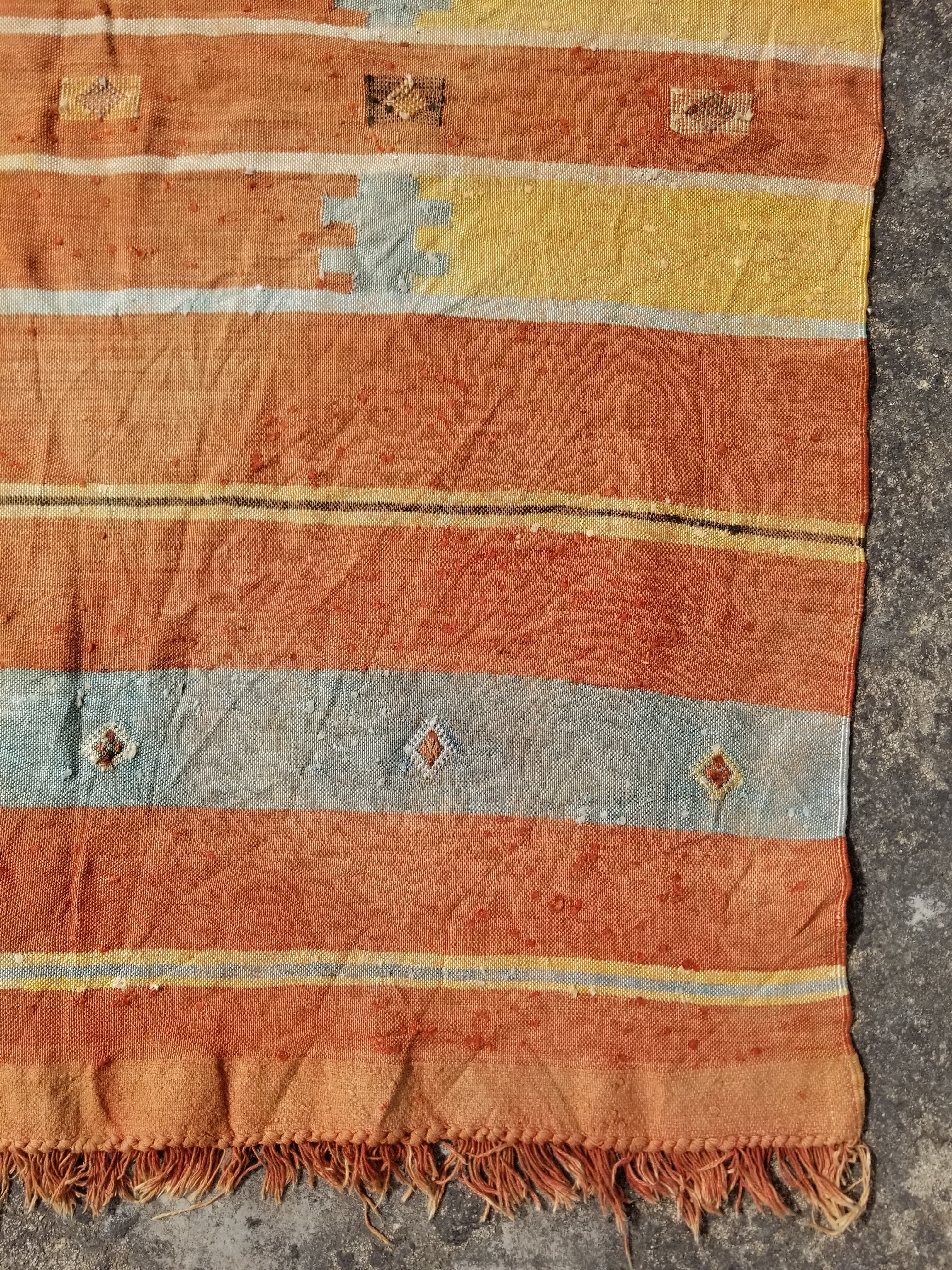 Distressed Vintage Traditional Handmade Moroccan Wool Multicolor Kilim 137x88cm