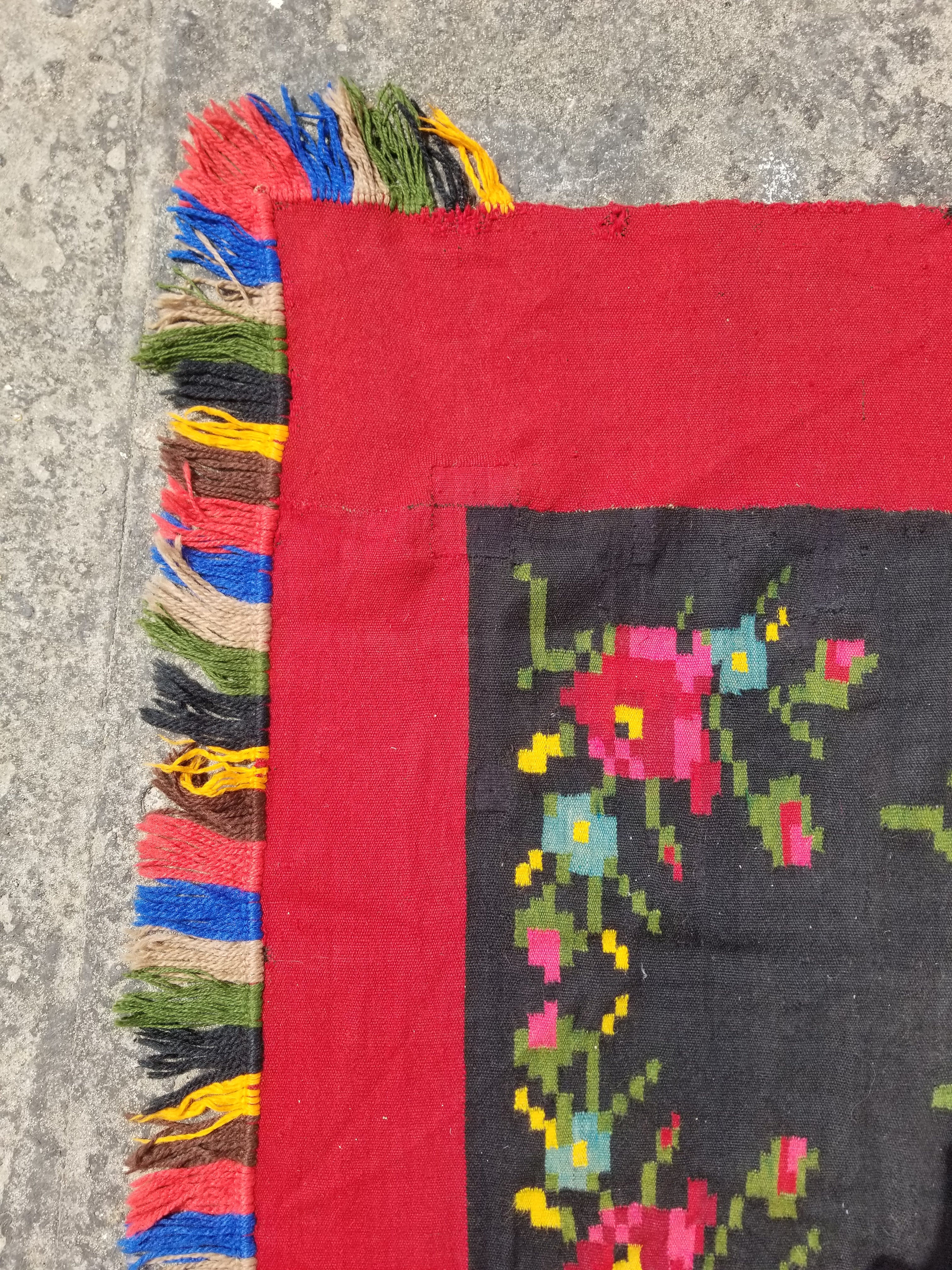Vintage Traditional Handmade Romanian Wool Multicolor Kilim 195x124cm