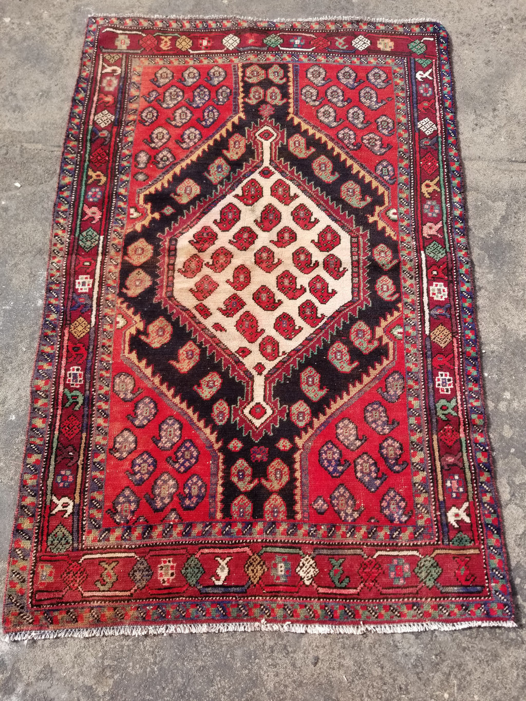 Distressed Vintage Traditional Handmade Qashqai Style Wool Rug 192x122cm