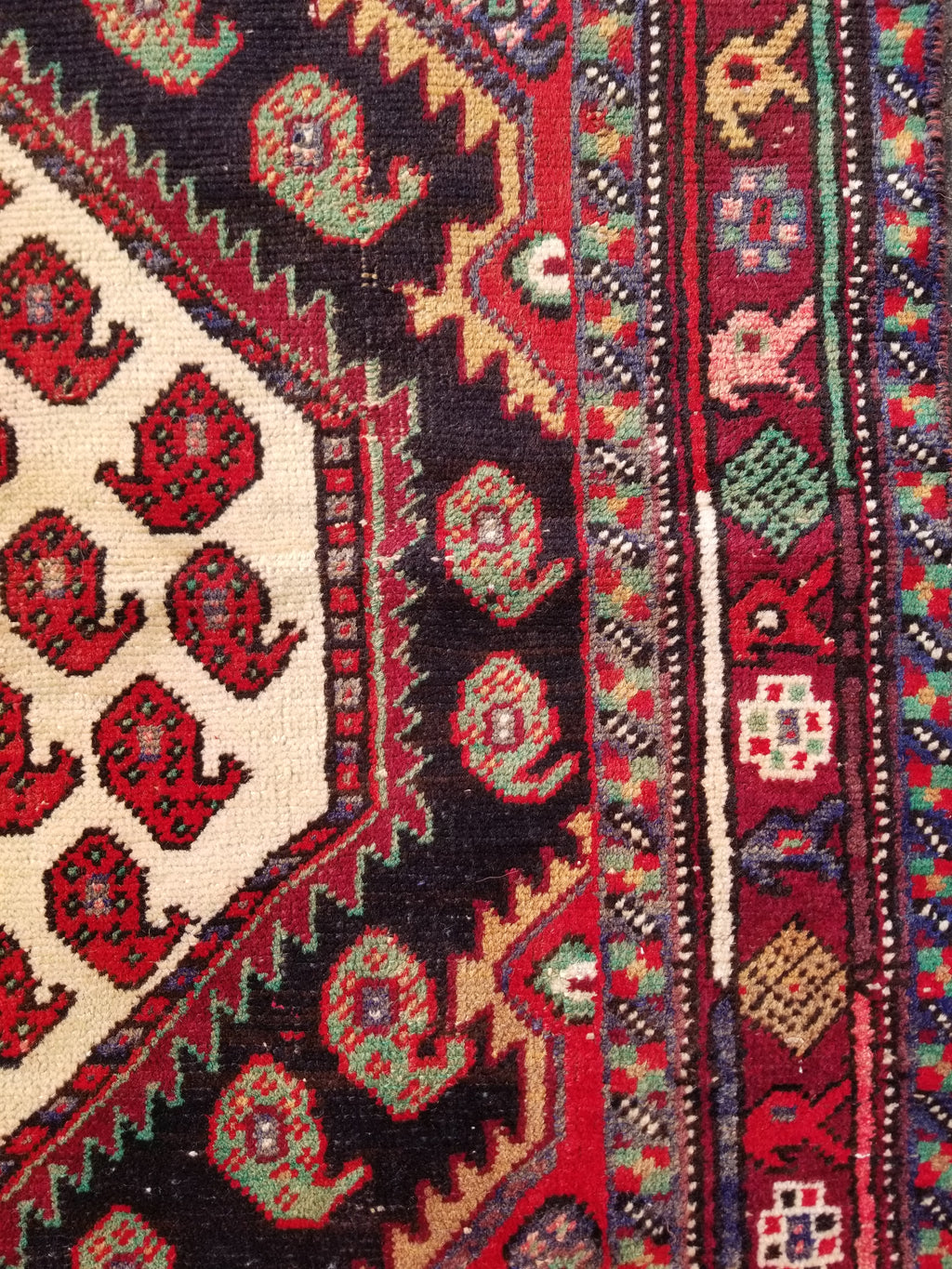 Distressed Vintage Traditional Handmade Qashqai Style Wool Rug 192x122cm