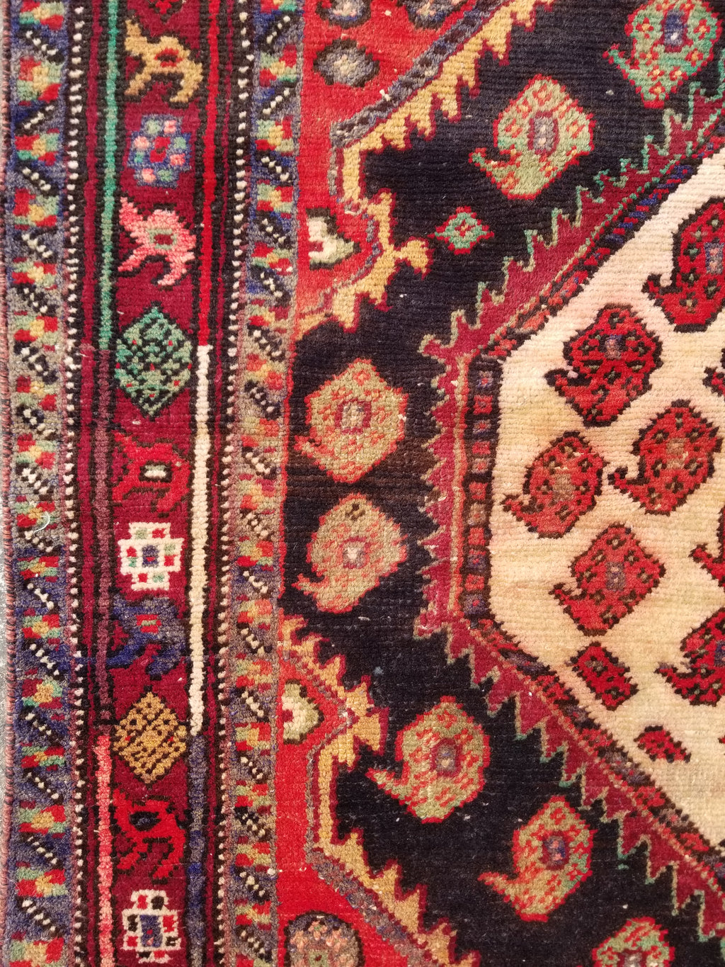Distressed Vintage Traditional Handmade Qashqai Style Wool Rug 192x122cm