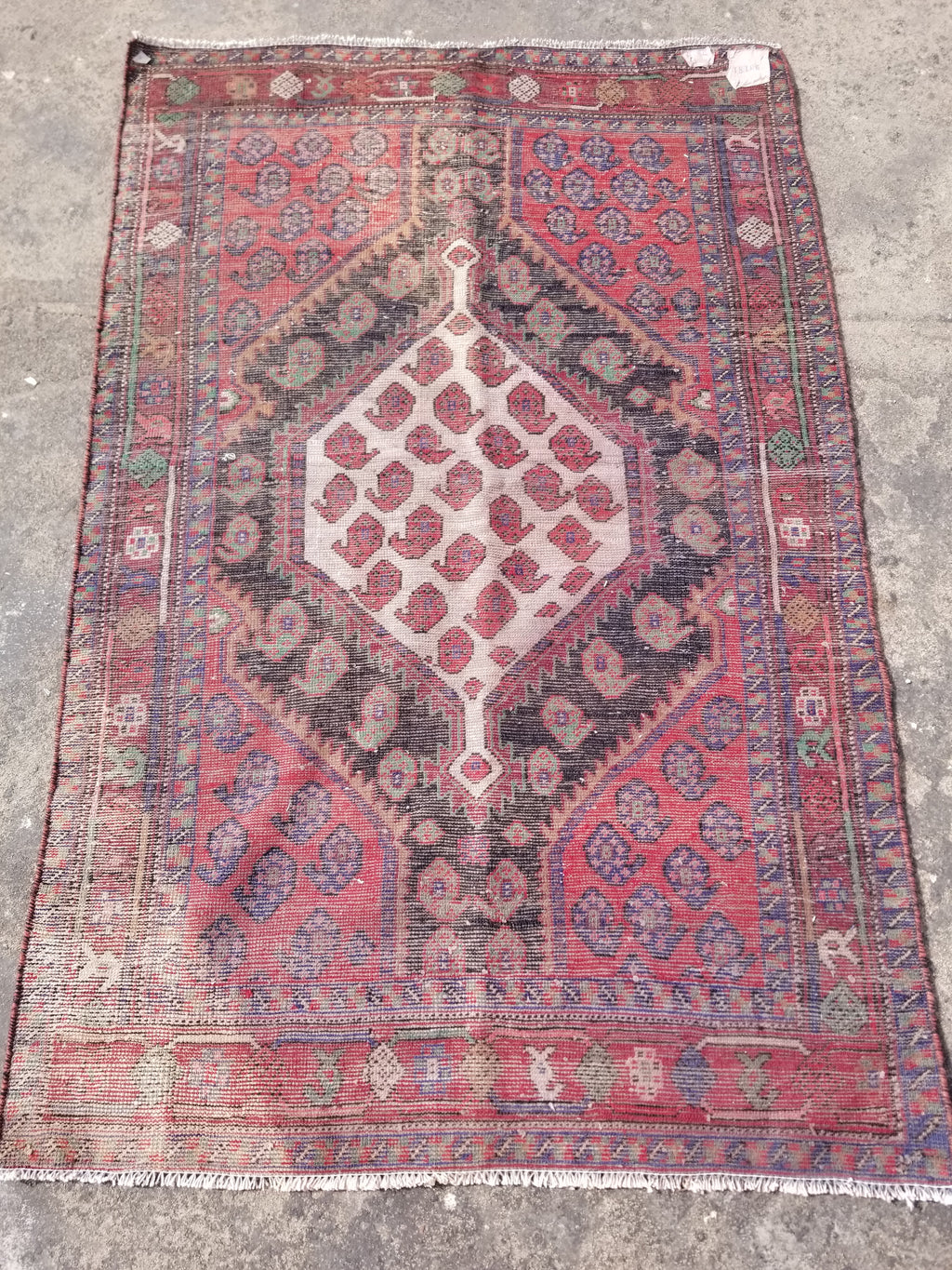 Distressed Vintage Traditional Handmade Qashqai Style Wool Rug 192x122cm