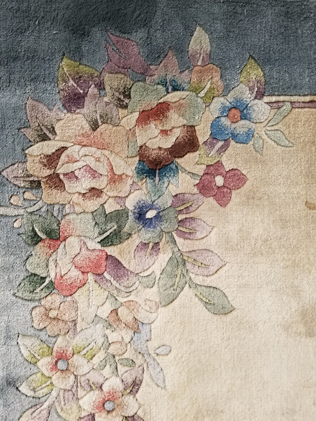 Vintage Chinese Hand Knotted Floral Silk Runner Rug 137x67cm