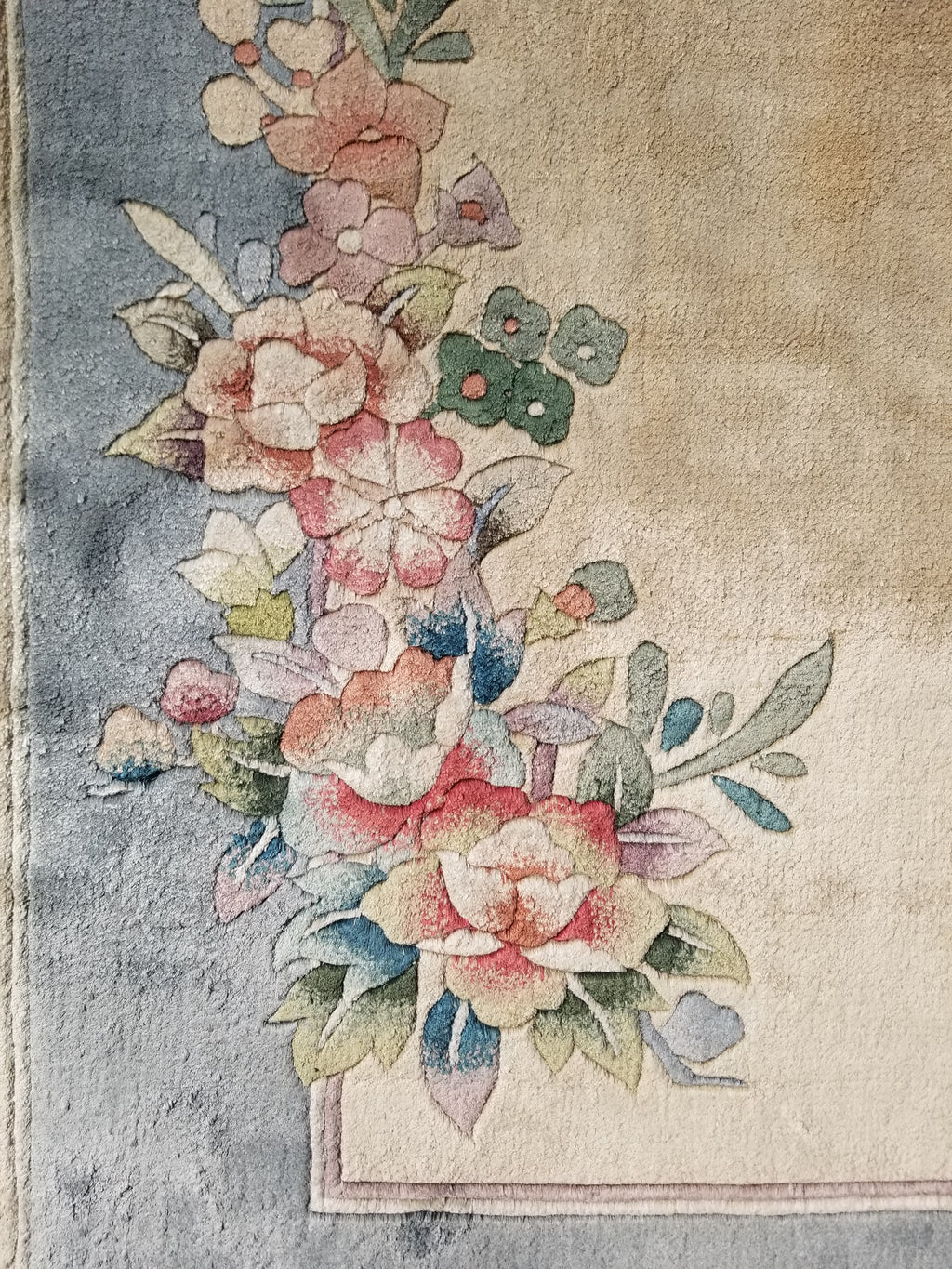 Vintage Chinese Hand Knotted Floral Silk Runner Rug 137x67cm
