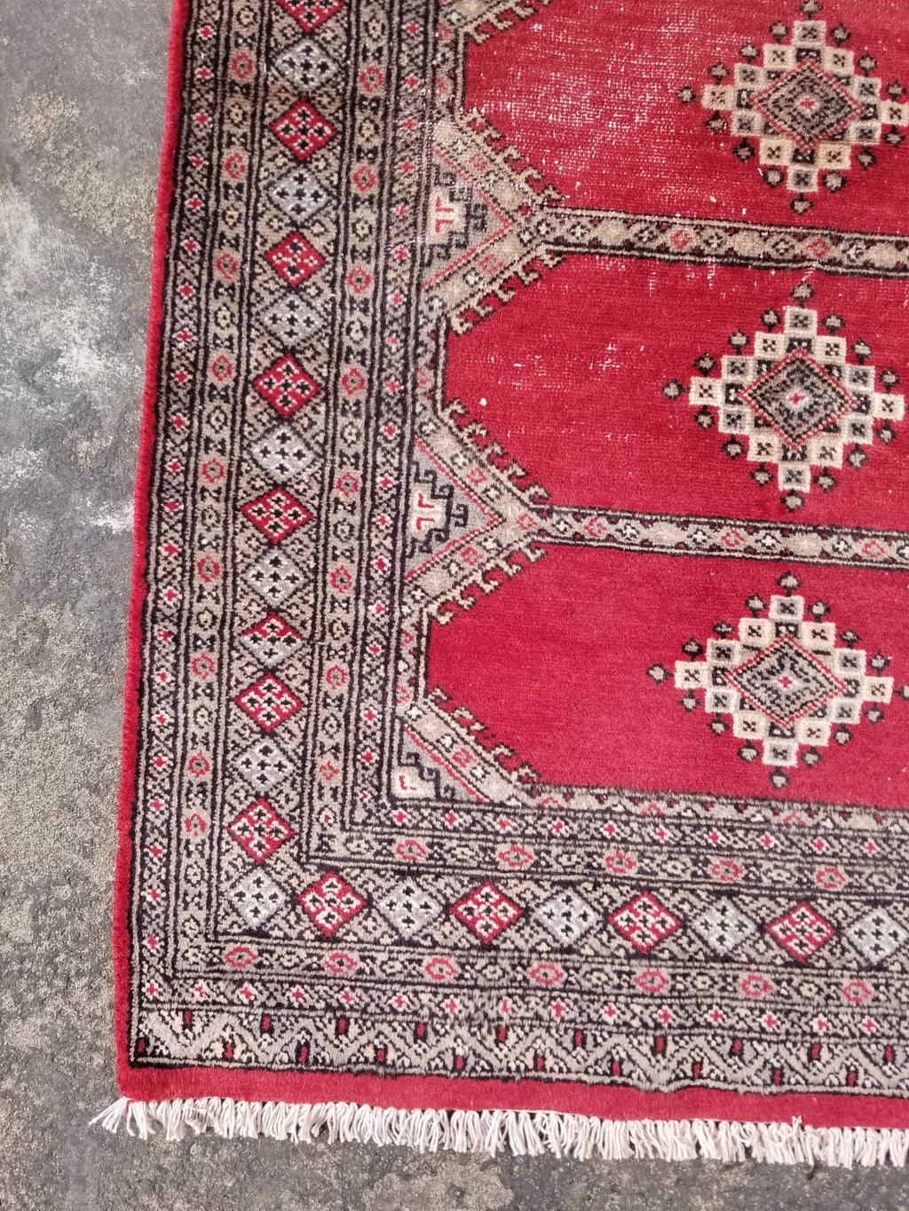 Distressed Vintage Traditional Handmade Pakistan Bokhara Style Wool Rug 138x91cm