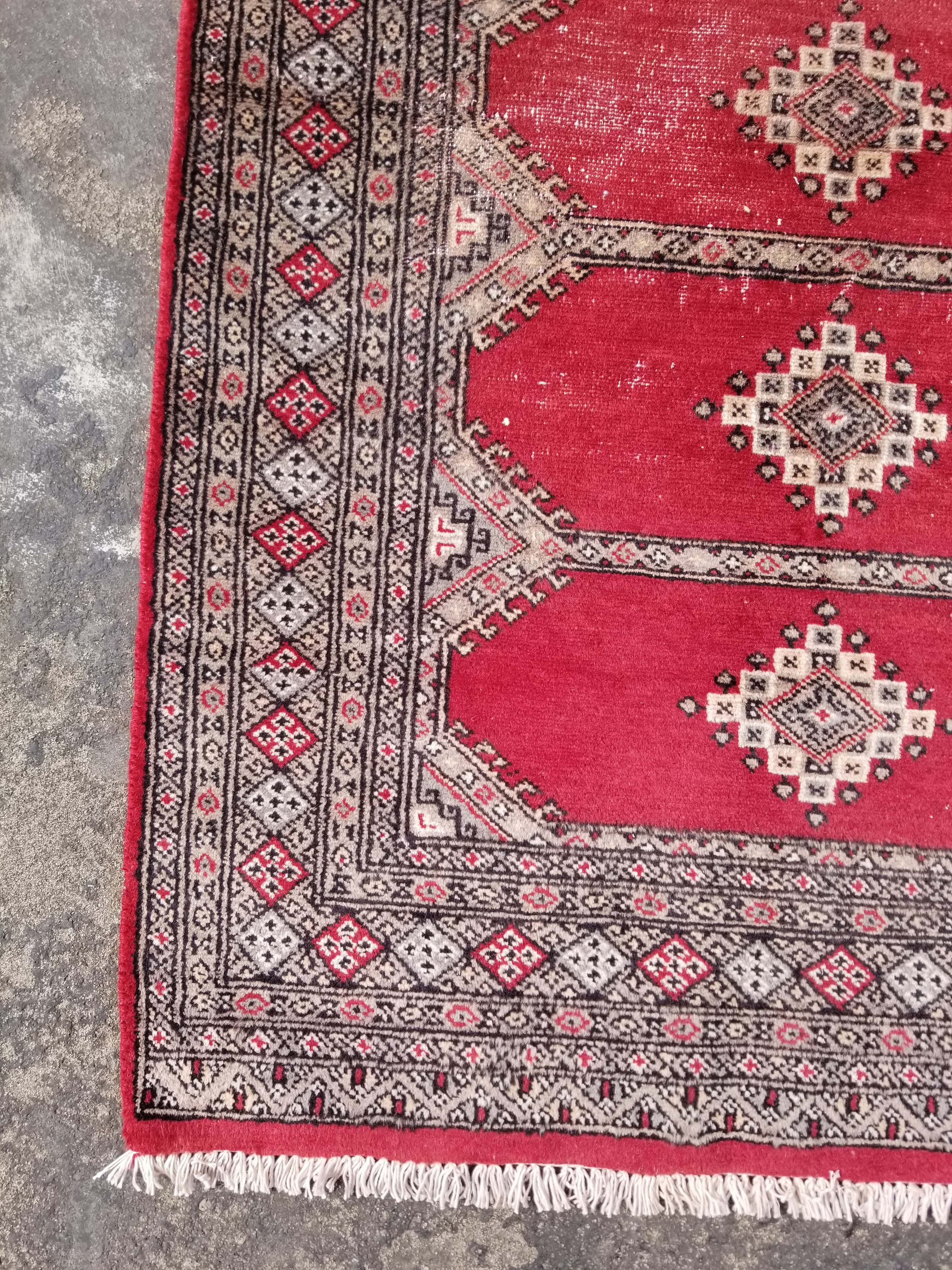 Distressed Vintage Traditional Handmade Pakistan Bokhara Style Wool Rug 138x91cm