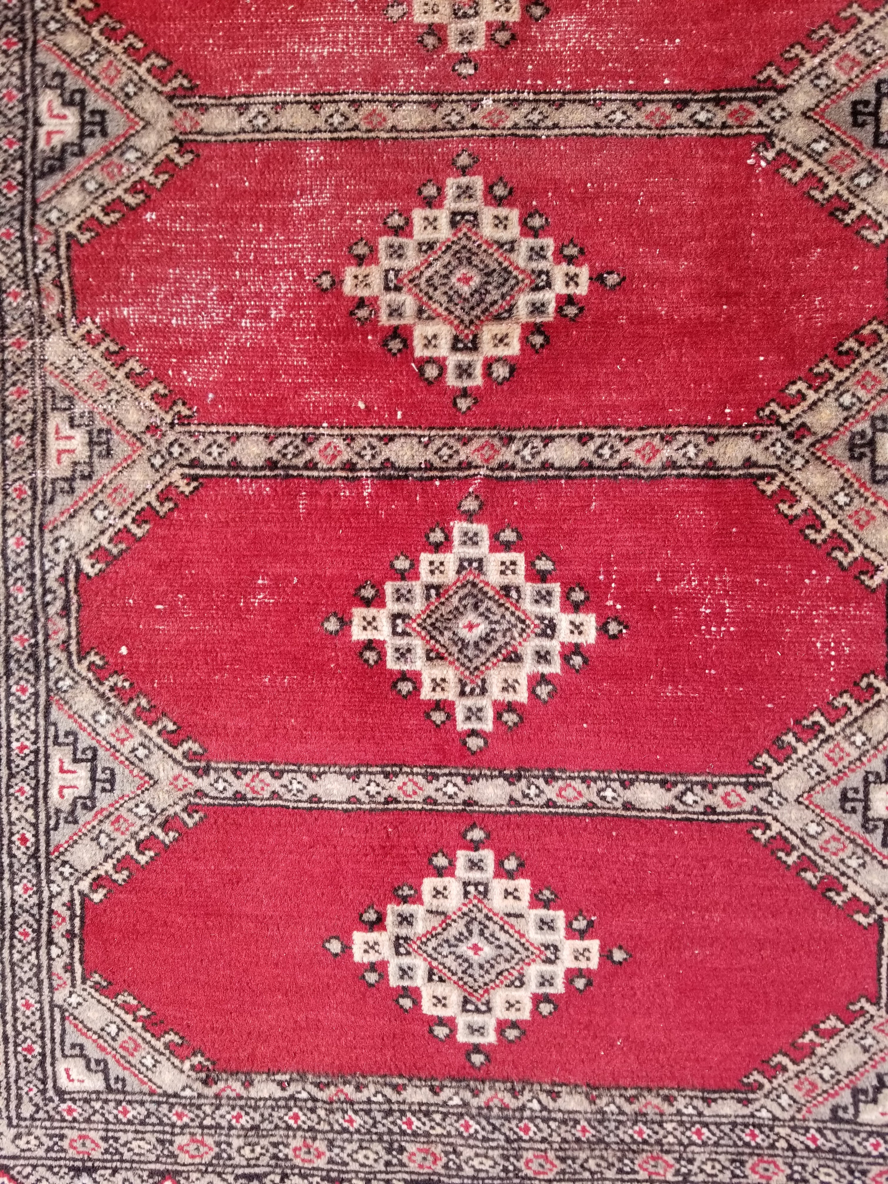 Distressed Vintage Traditional Handmade Pakistan Bokhara Style Wool Rug 138x91cm