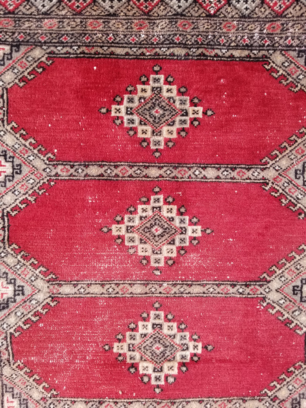 Distressed Vintage Traditional Handmade Pakistan Bokhara Style Wool Rug 138x91cm