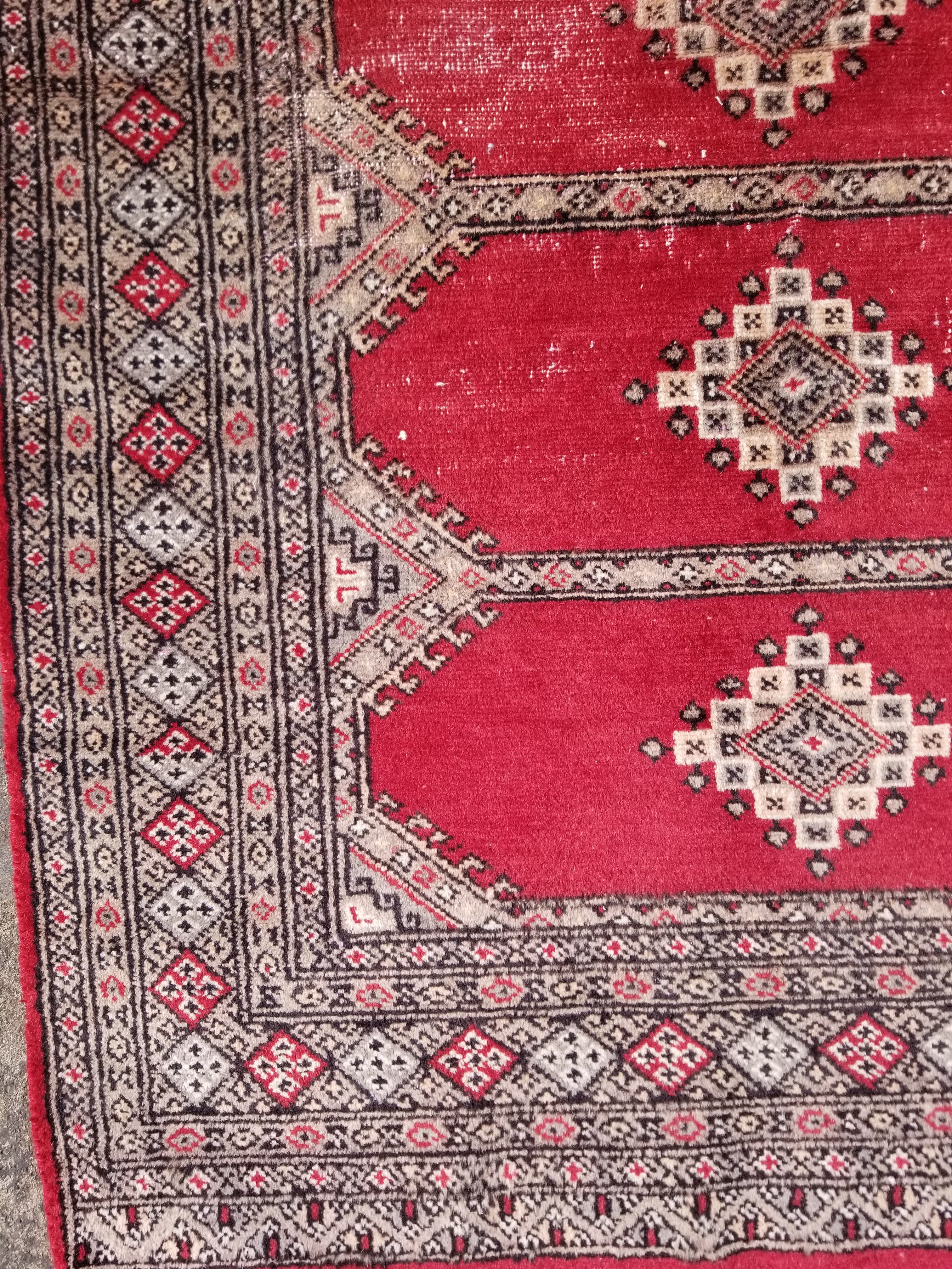 Distressed Vintage Traditional Handmade Pakistan Bokhara Style Wool Rug 138x91cm