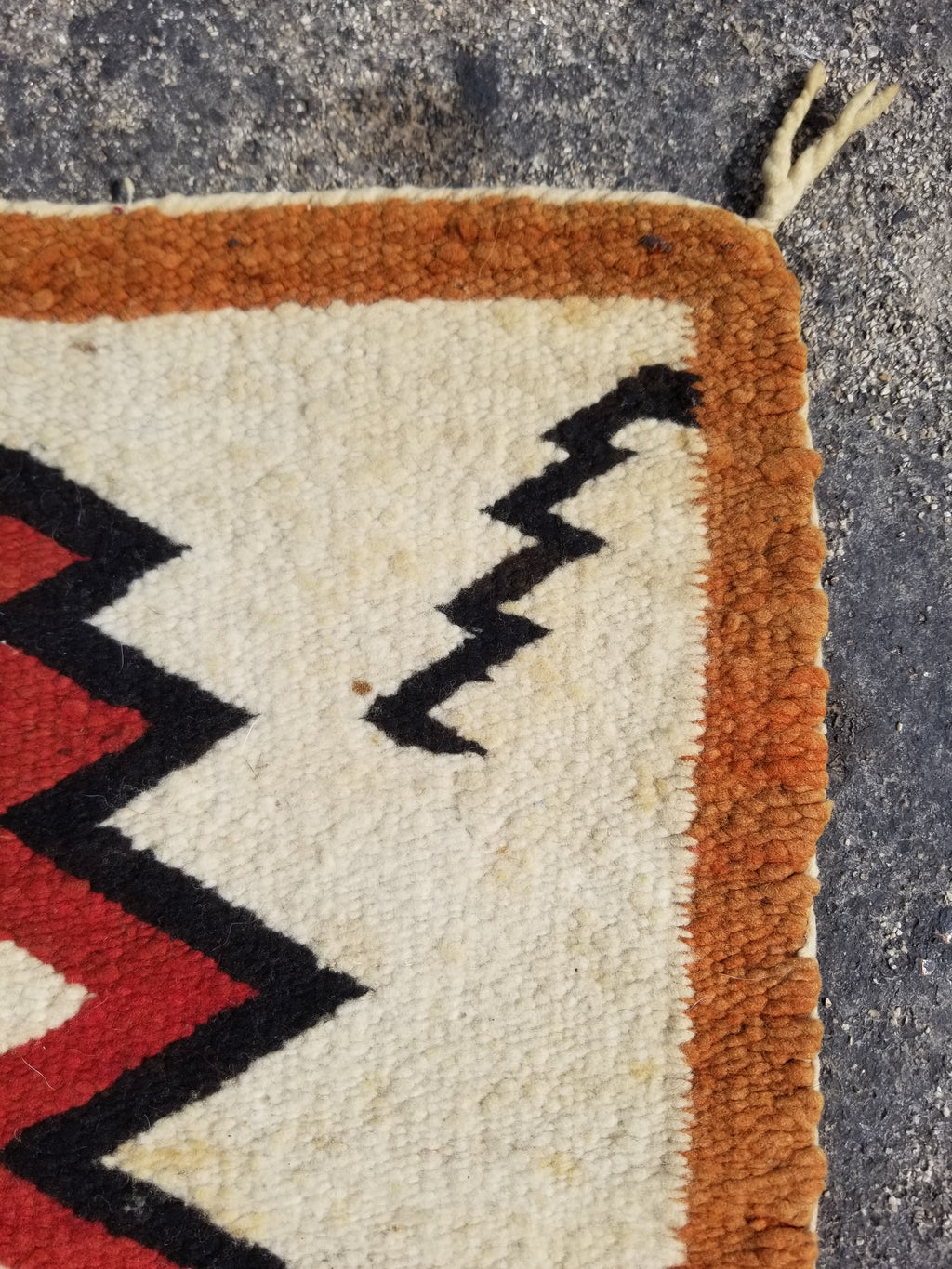 Antique Traditional Handwoven Native American Navajo Wool Rug 51x36 cm