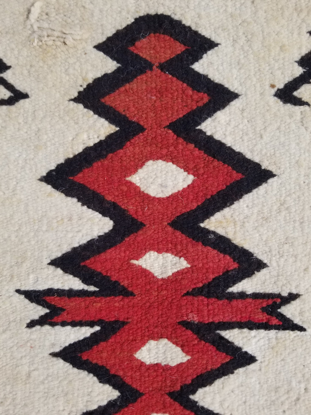 Antique Traditional Handwoven Native American Navajo Wool Rug 51x36 cm