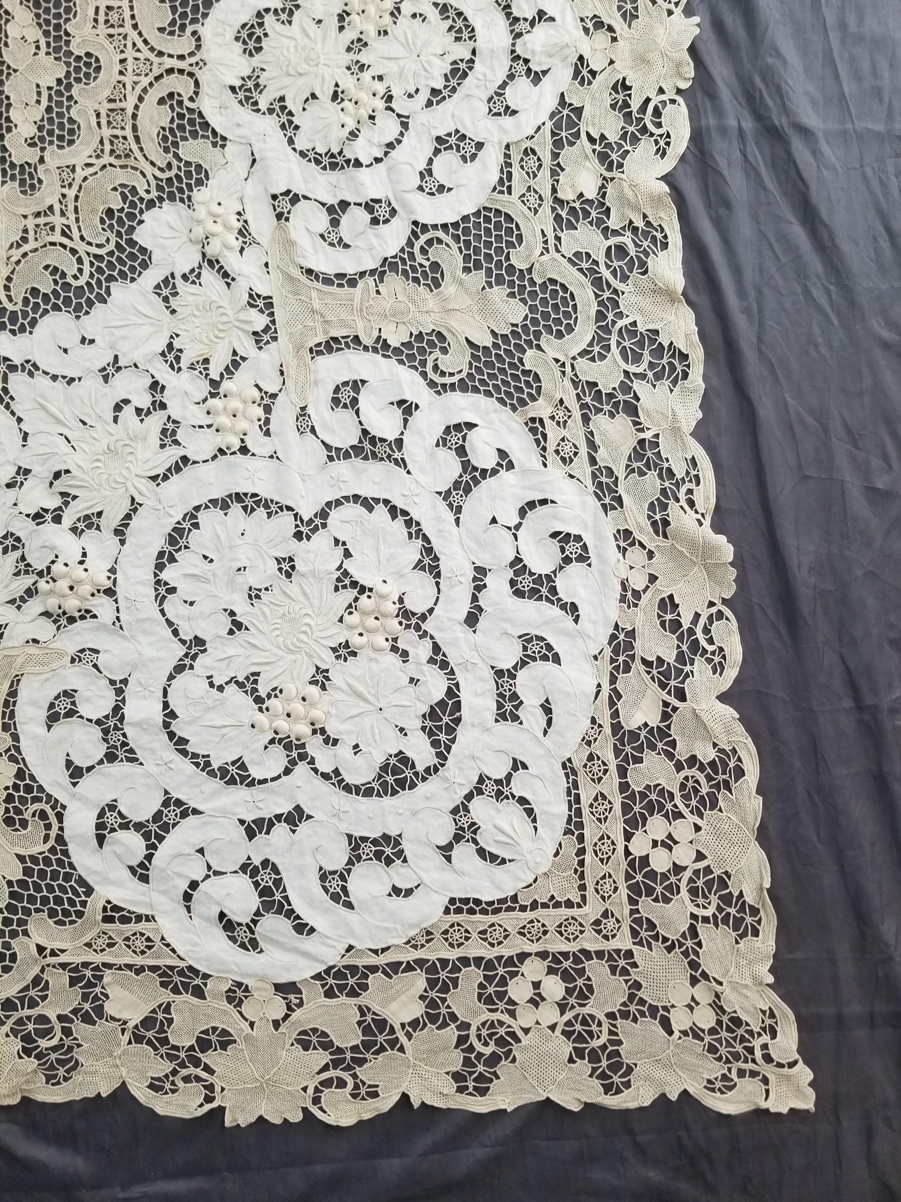 Vintage Point De Venice Needle Lace Banquet Tablecloth 242x160cm