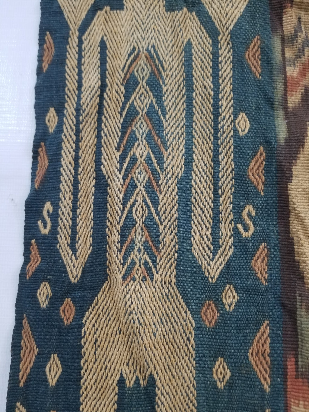Vintage Traditional Indonesian Handwoven Sumba Ikat Textile 220x70cm