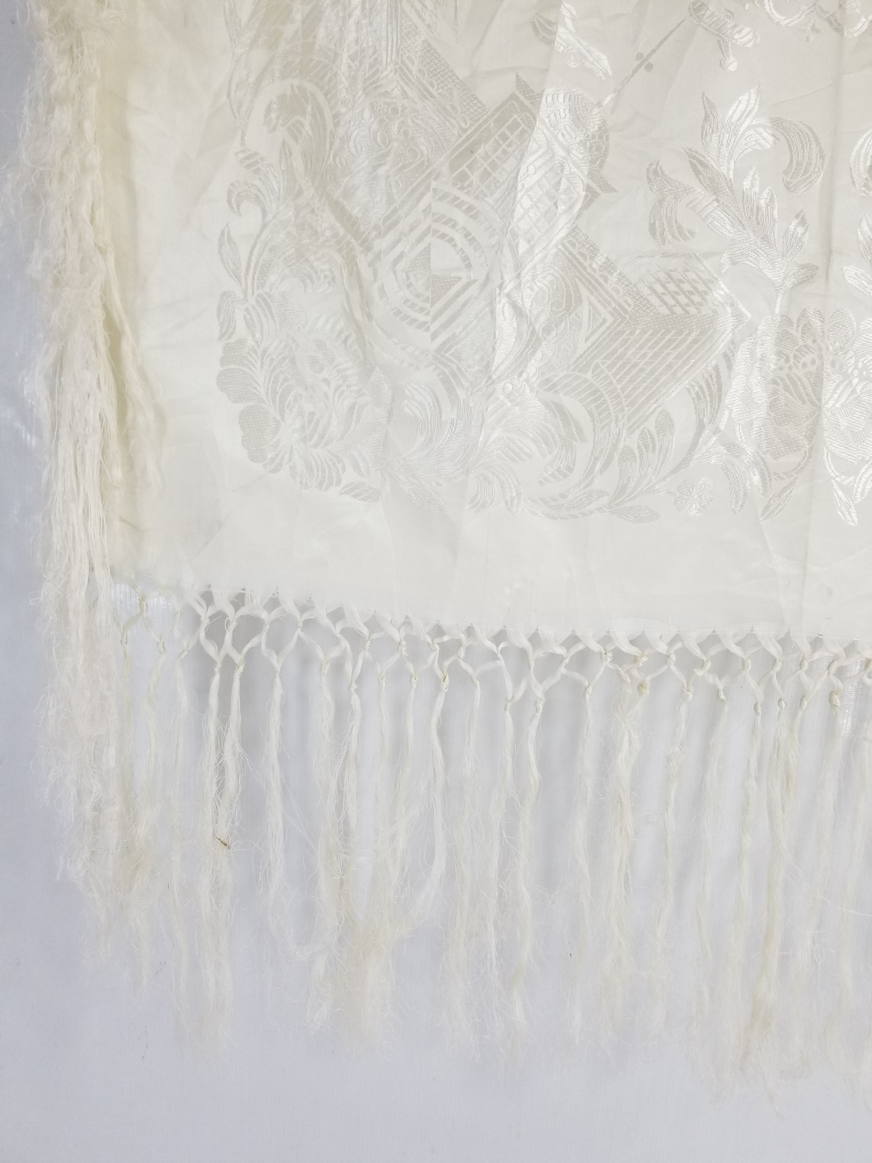 Vintage Off-White Jacquard Taj Mahal Fringed Shawl 86x85cm