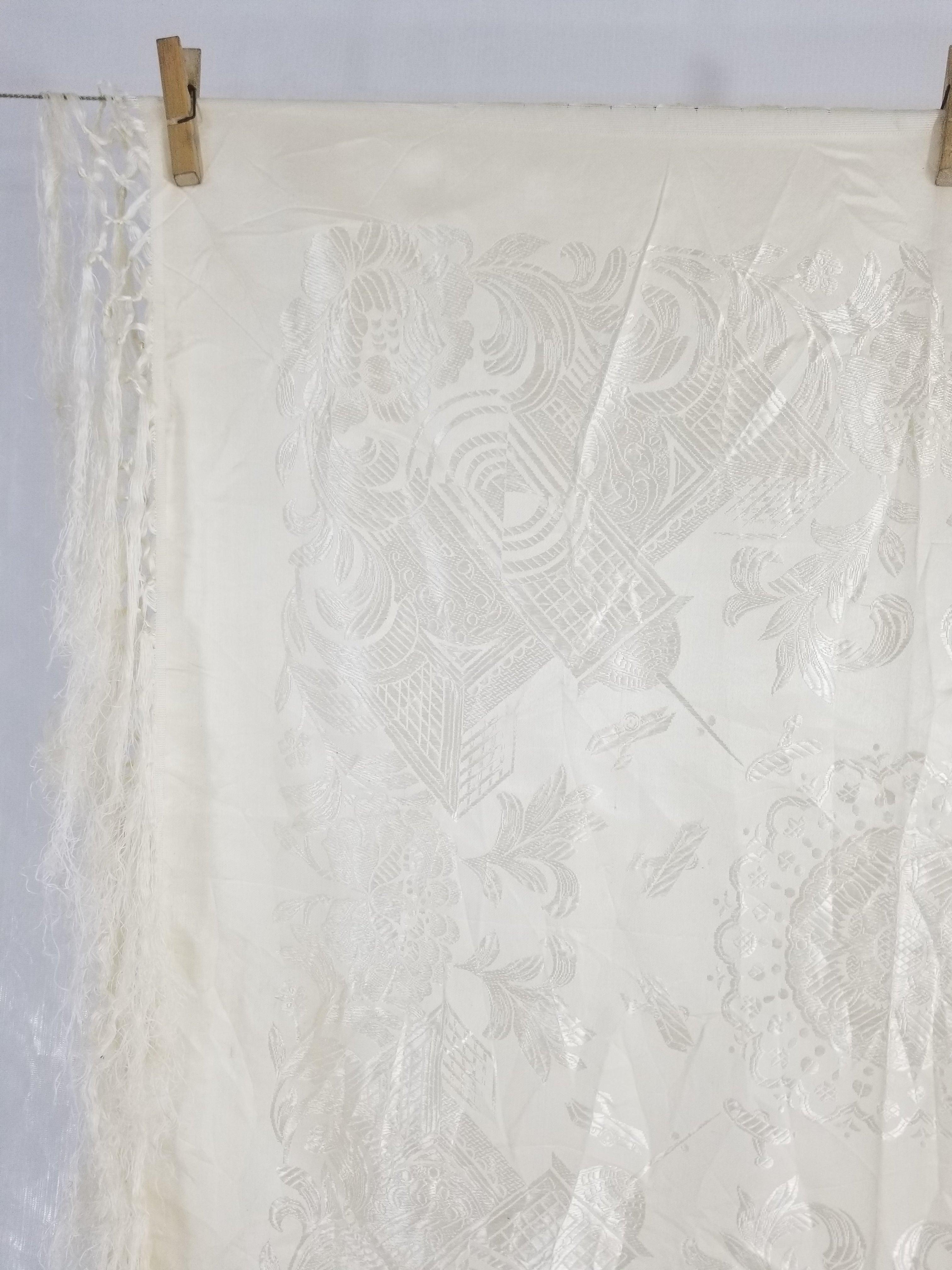Vintage Off-White Jacquard Taj Mahal Fringed Shawl 86x85cm