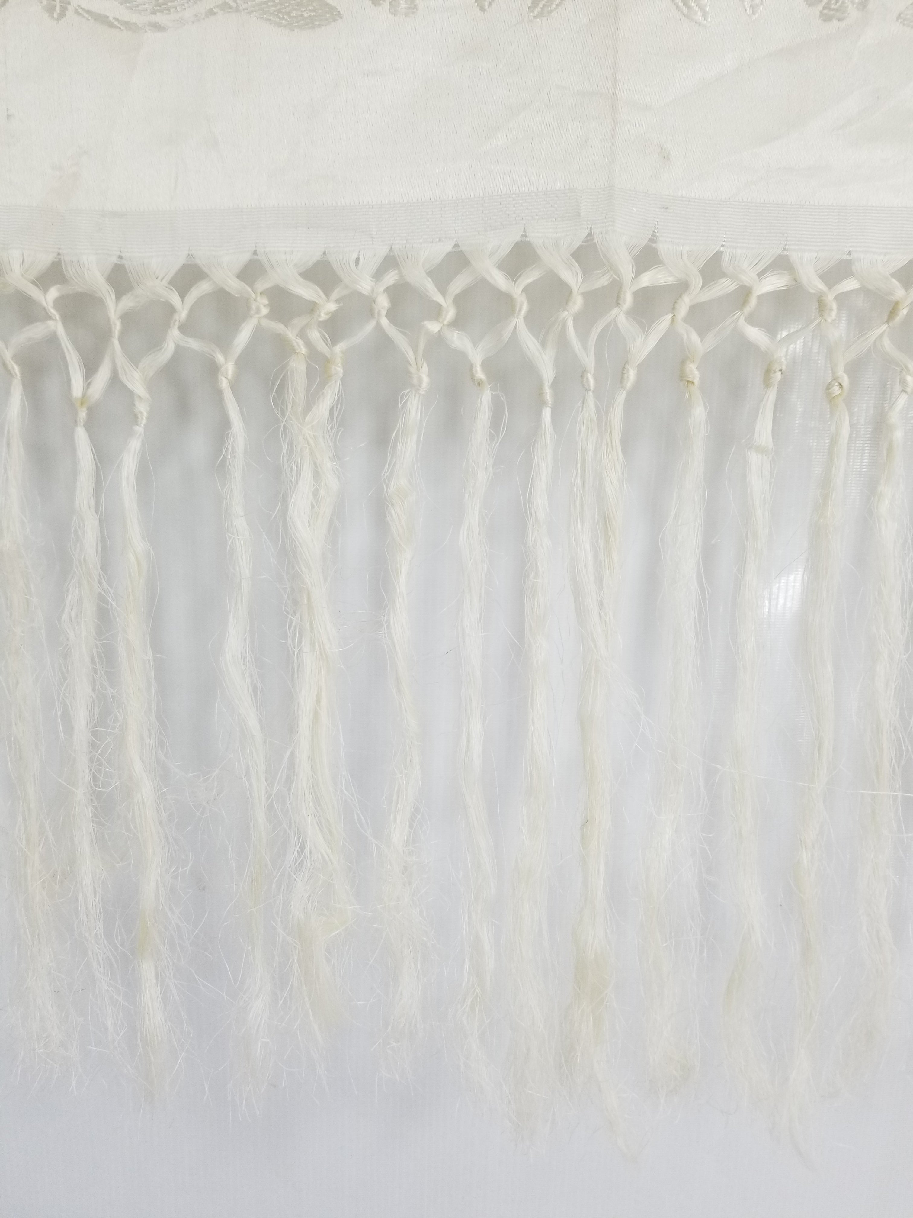 Vintage Off-White Jacquard Taj Mahal Fringed Shawl 86x85cm