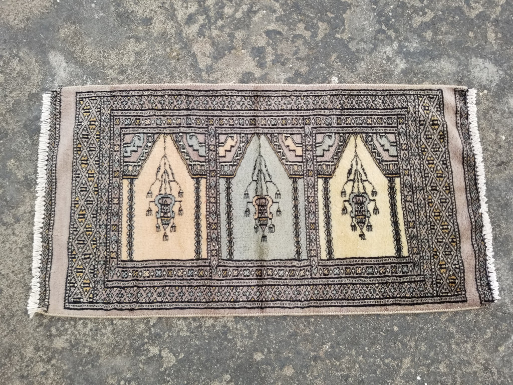 Vintage Traditional Handmade Afghan Medallion Design Wool Doormat 89x48cm