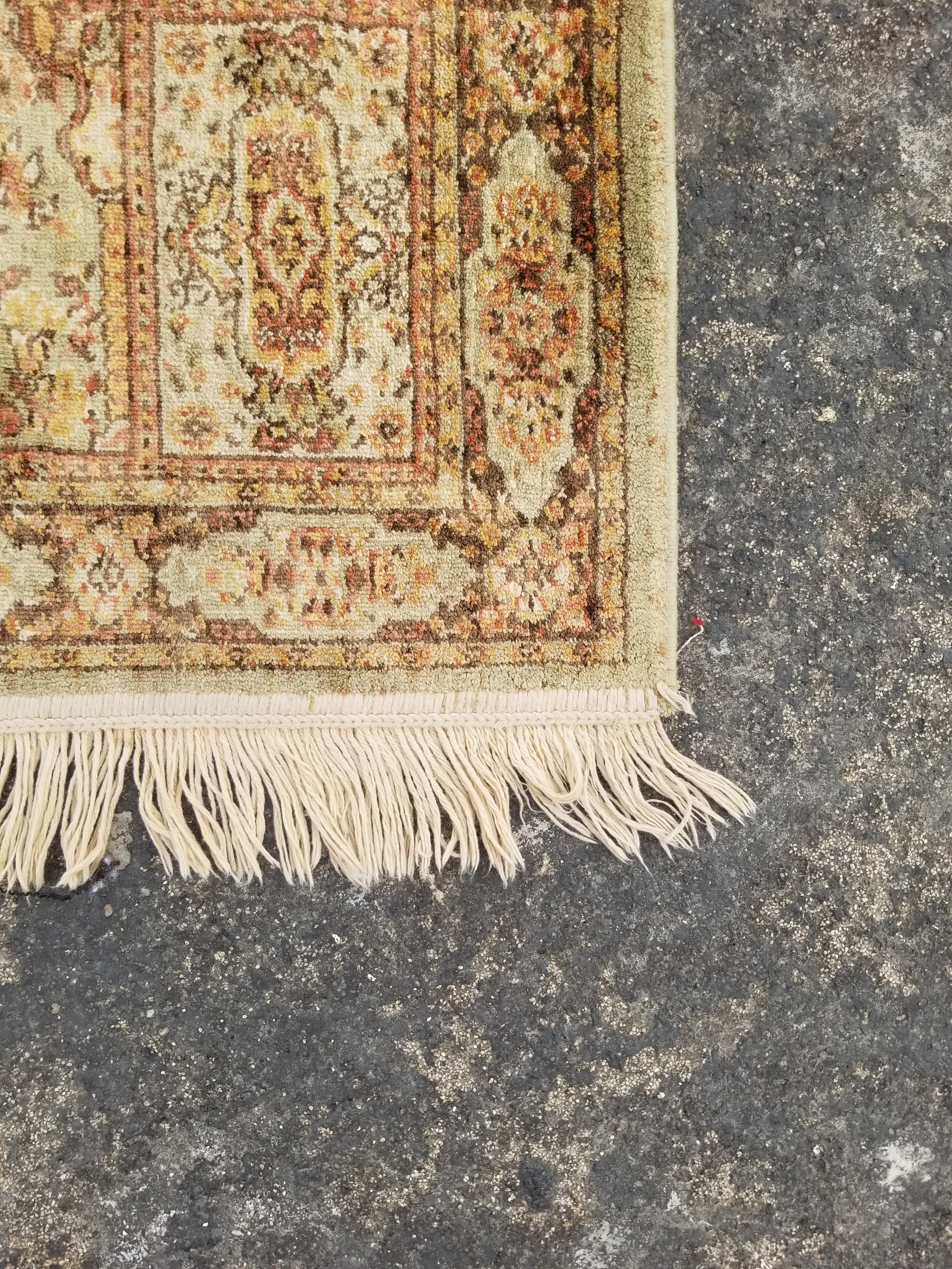 Vintage Traditional Machine Made Oriental Wool Multicolor Rug 137x97cm