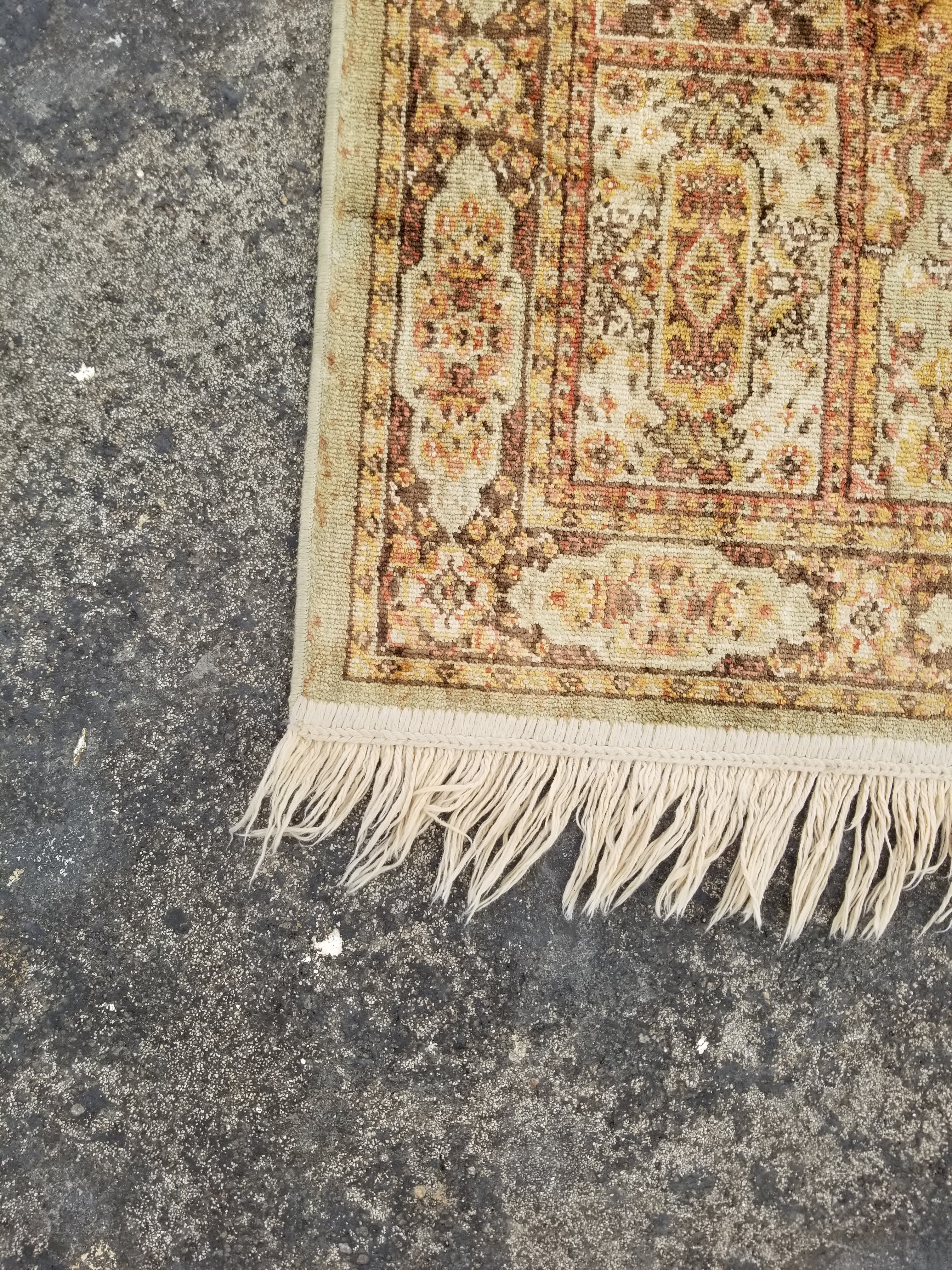 Vintage Traditional Machine Made Oriental Wool Multicolor Rug 137x97cm