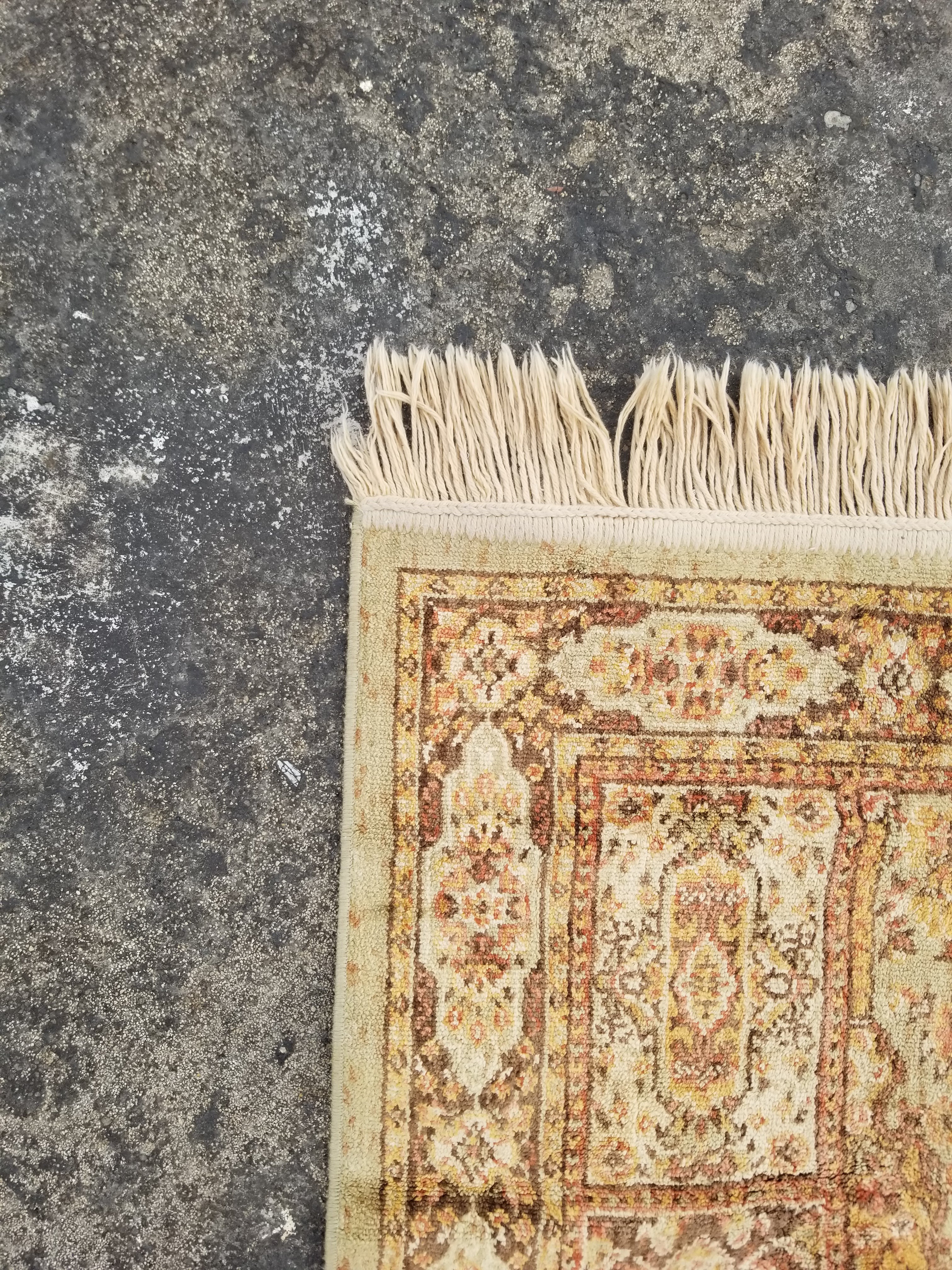 Vintage Traditional Machine Made Oriental Wool Multicolor Rug 137x97cm