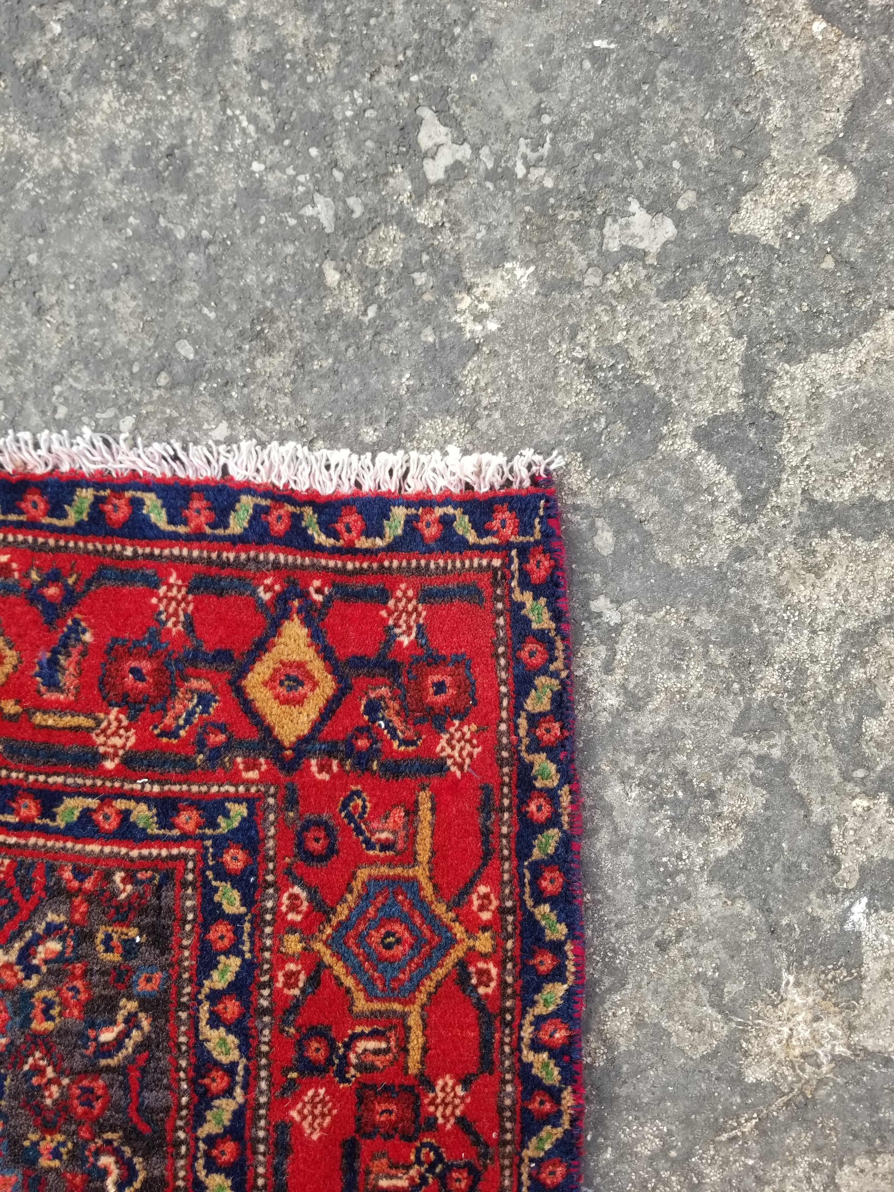Vintage Traditional Handmade Bidjar Wool Multicolor Rug 163x114cm