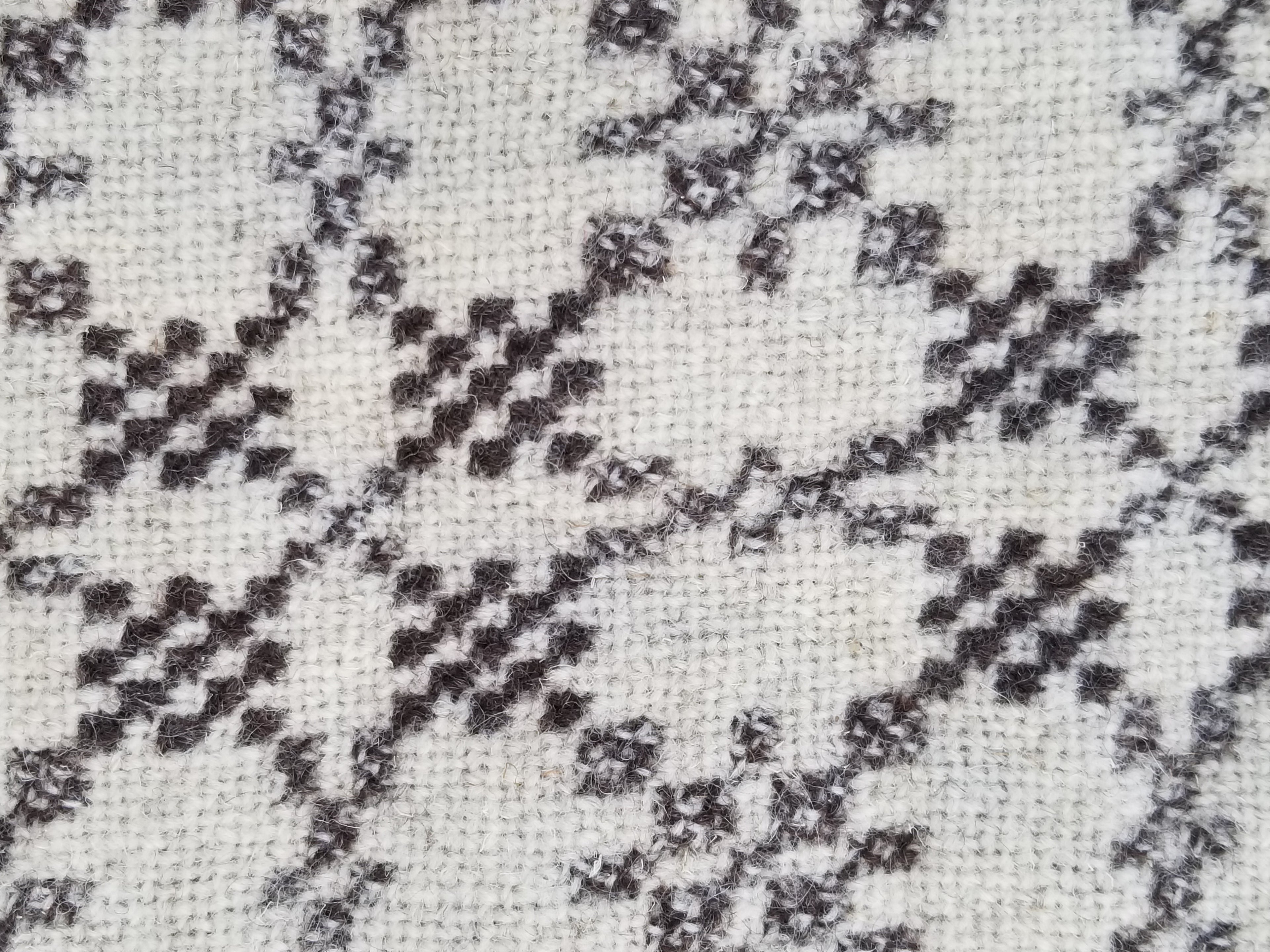 Vintage Traditional Handmade Reversible Welsh Wool Tapestry Blanket 230x156cm