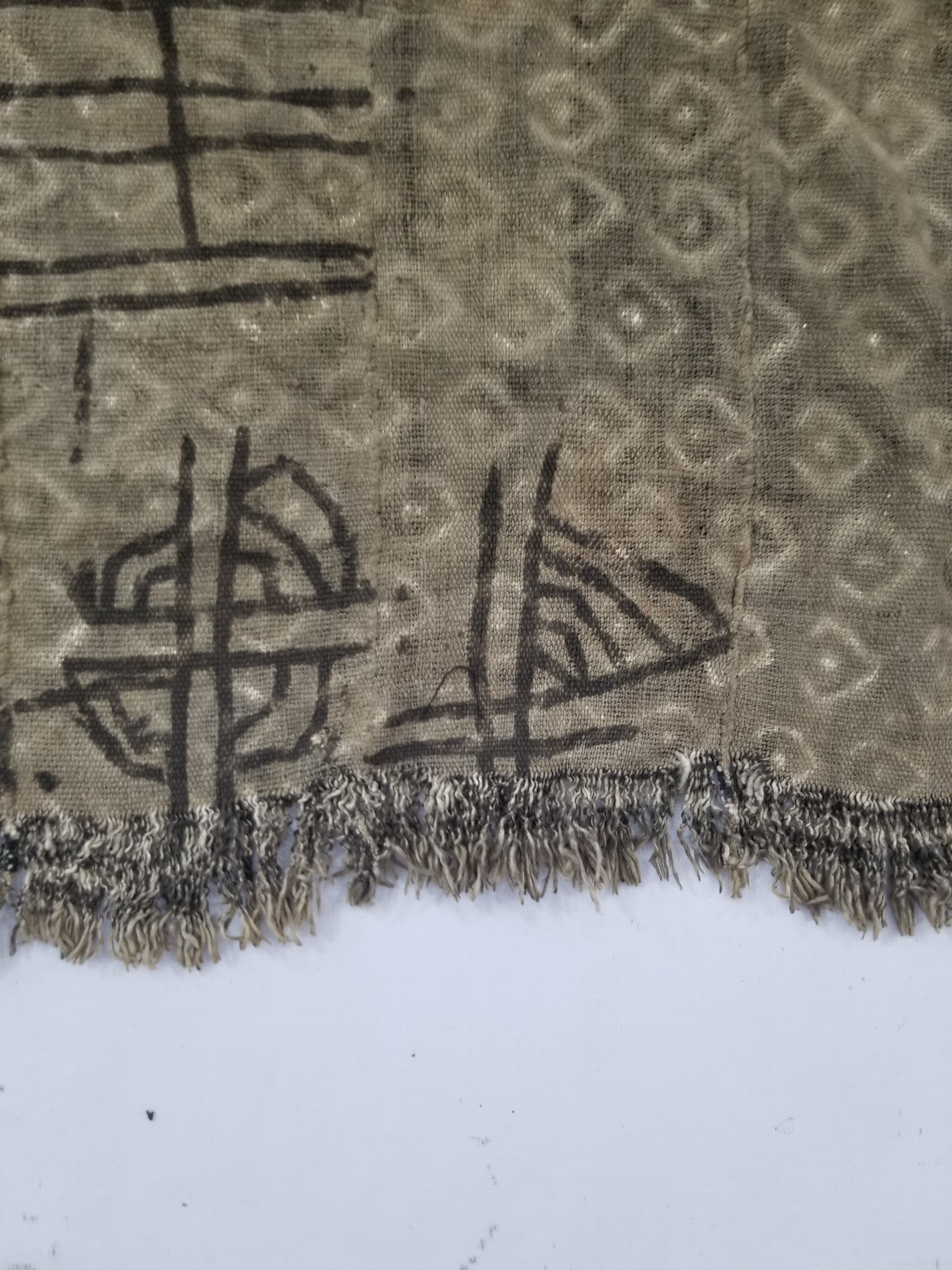 Vintage Traditional Handwoven African Hand Painted Textile 124x82cm