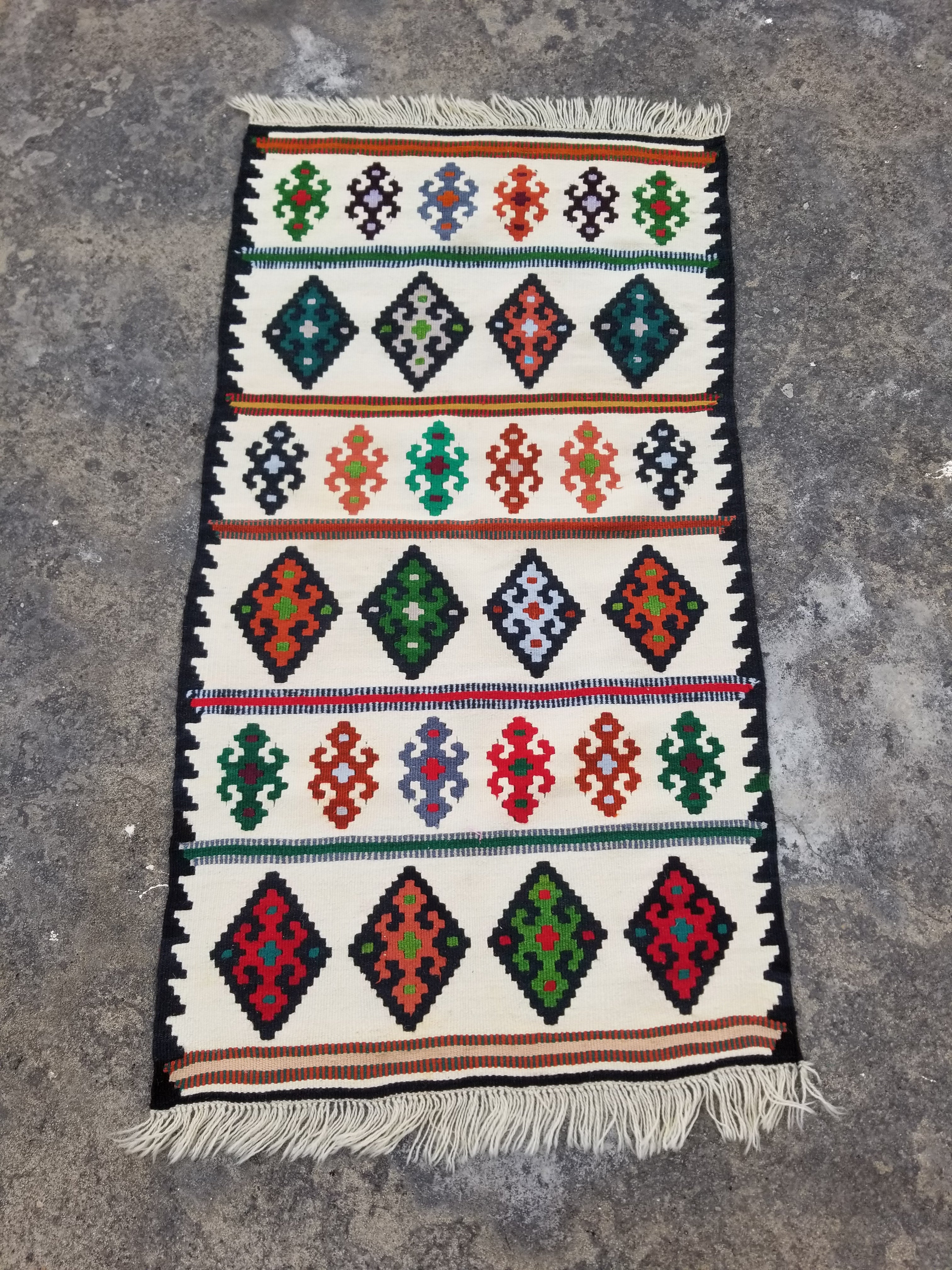 Vintage Traditional Handmade Turkish Wool Multicolor Kilim 139x71cm