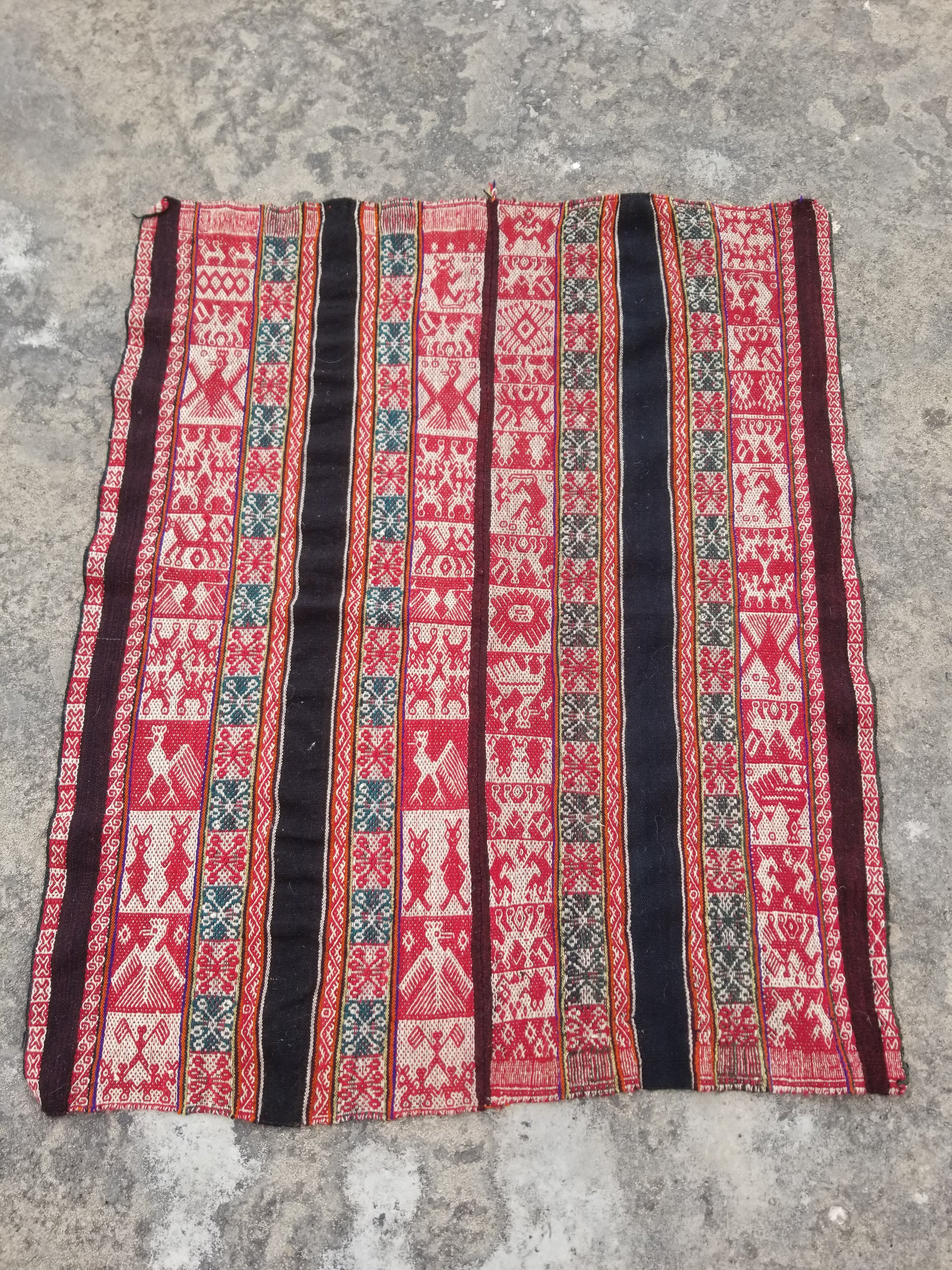 Vintage Handwoven Peruvian Aguayo Wool Multicolor Andean Manta Textile 104x83cm