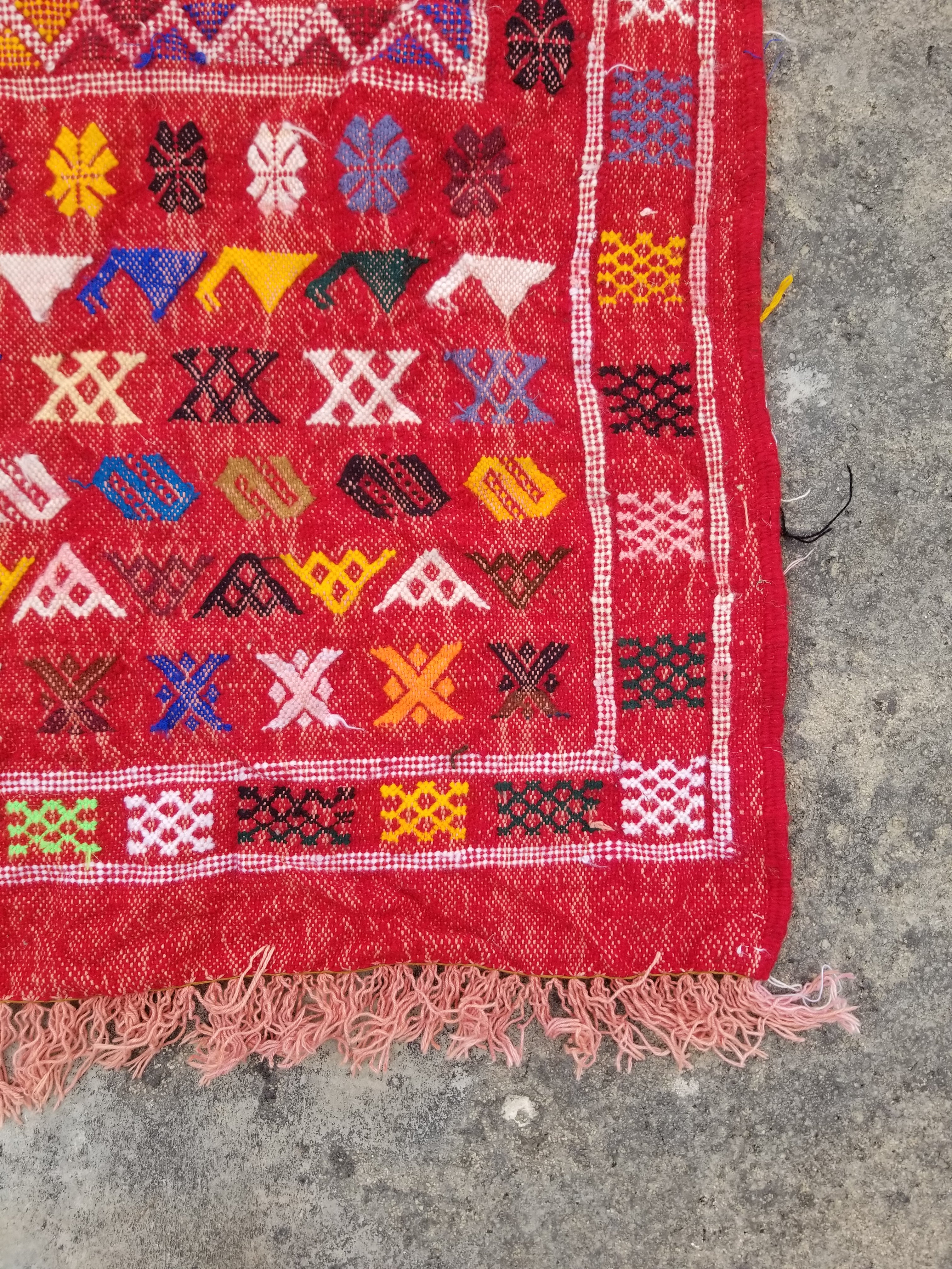 Vintage Traditional Handmade Moroccan Wool Multicolor Kilim 142x89cm