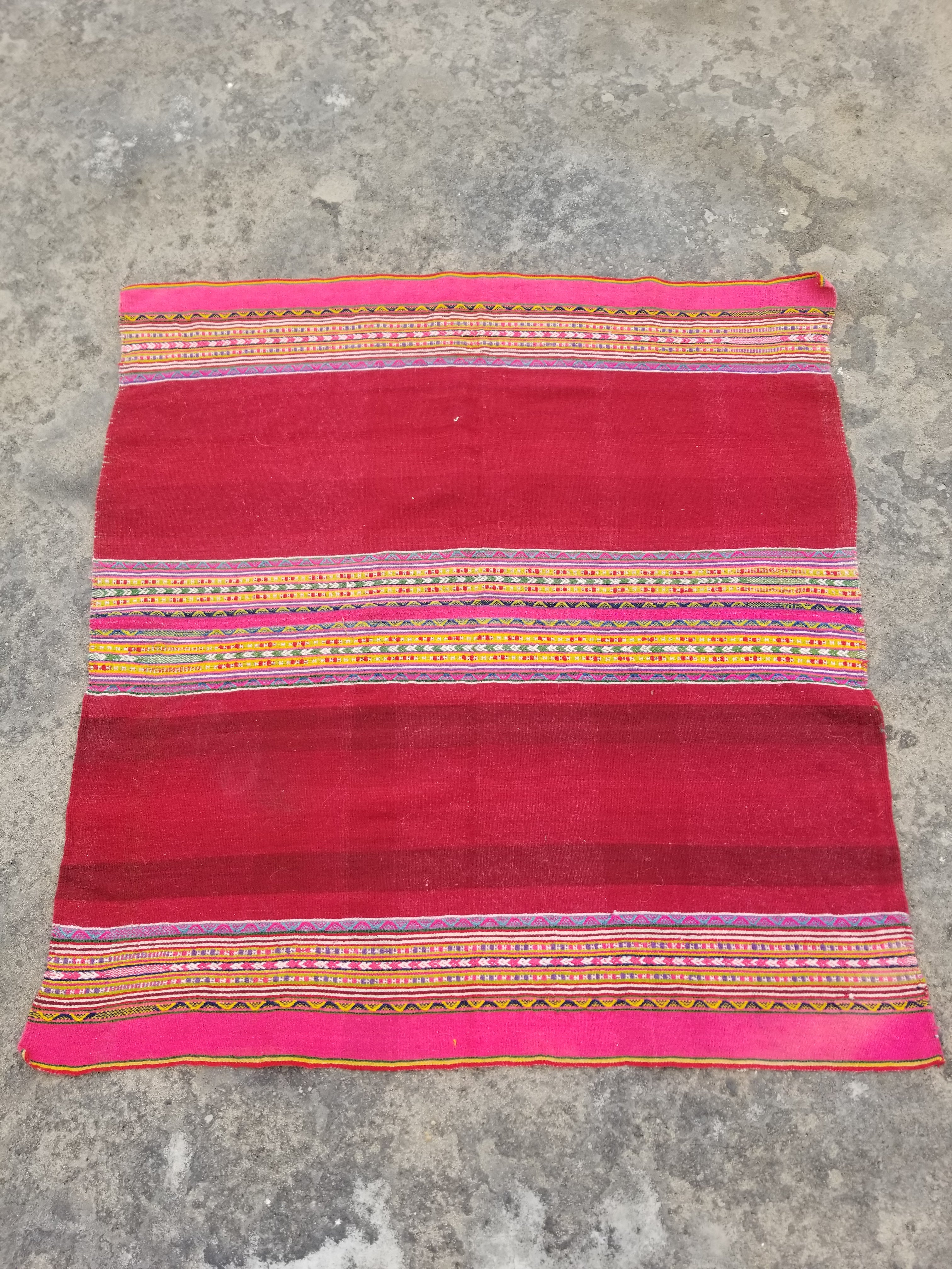 Vintage Traditional Handmade Bolivian Manta Multicolor Kilim Textile 127x117cm