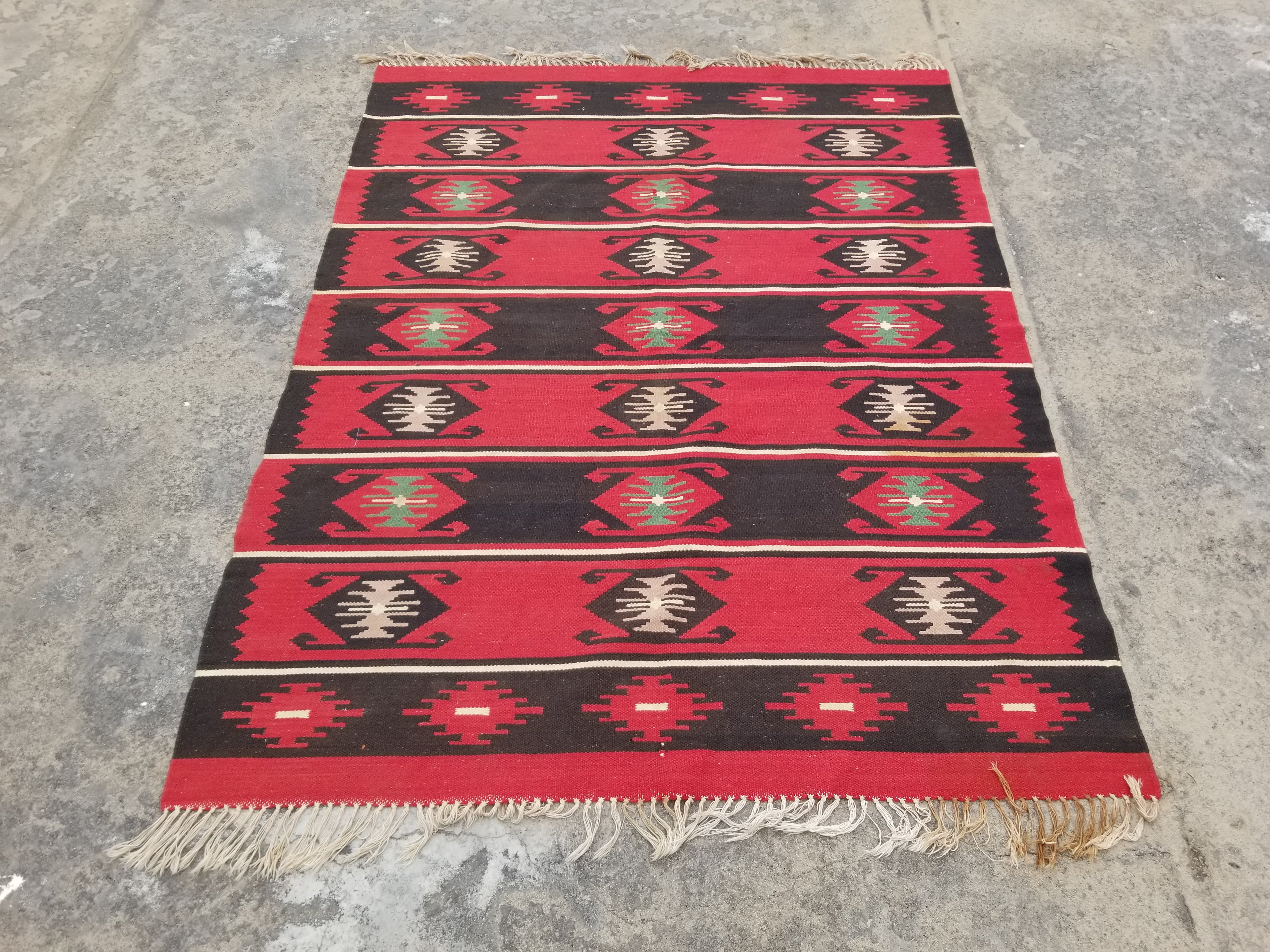 Vintage Traditional Handmade Turkish Wool Red & Black Kilim 188x145cm