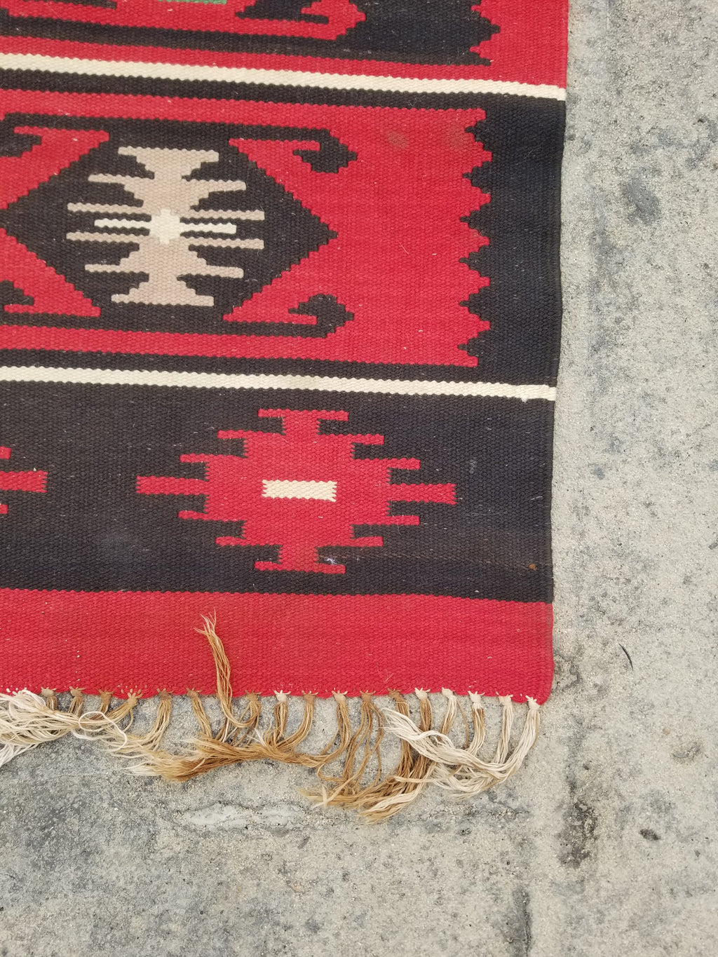 Vintage Traditional Handmade Turkish Wool Red & Black Kilim 188x145cm