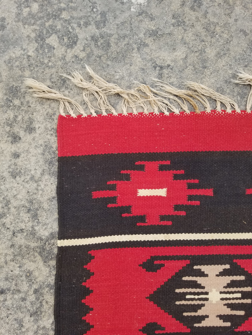 Vintage Traditional Handmade Turkish Wool Red & Black Kilim 188x145cm