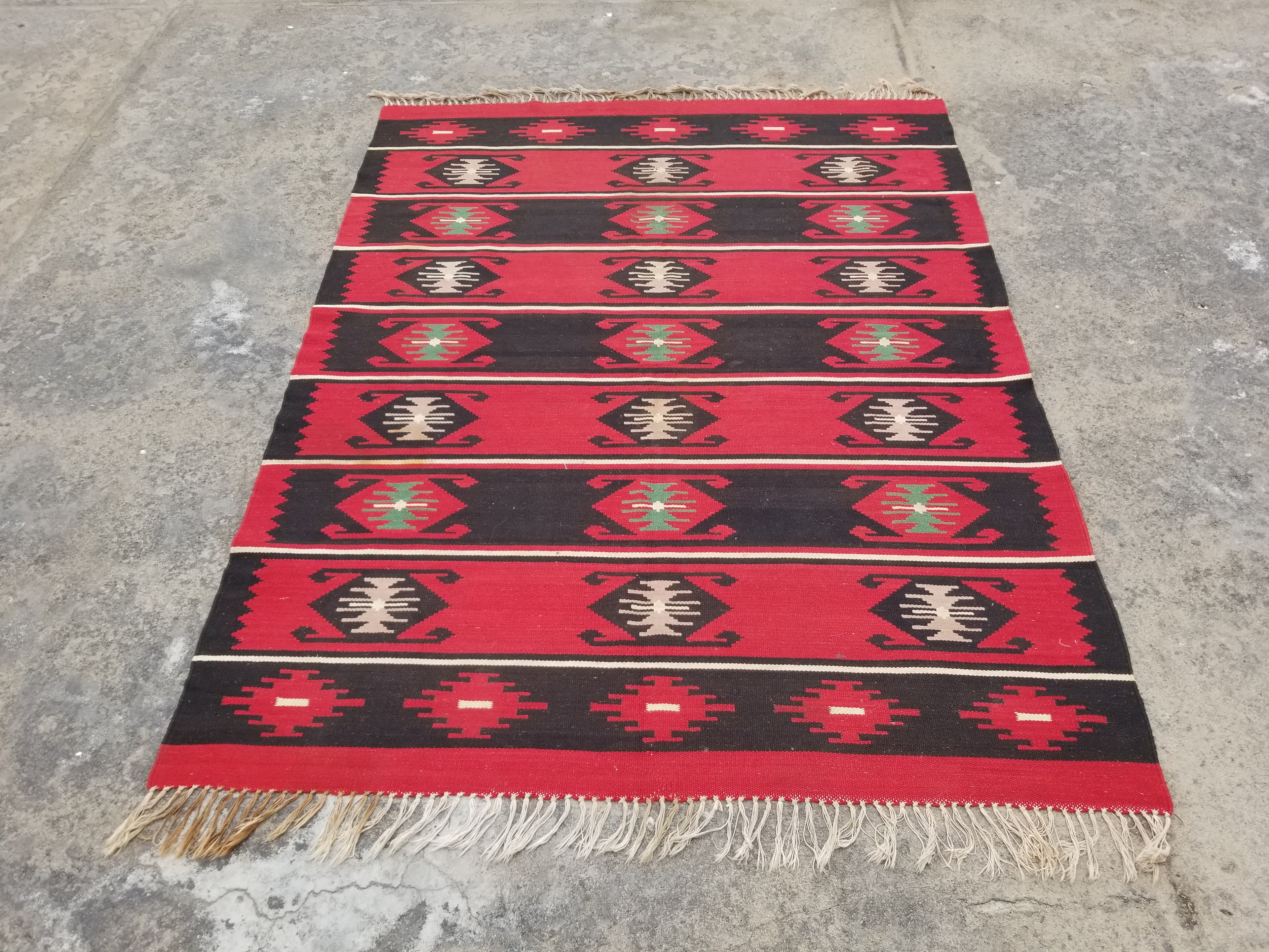 Vintage Traditional Handmade Turkish Wool Red & Black Kilim 188x145cm
