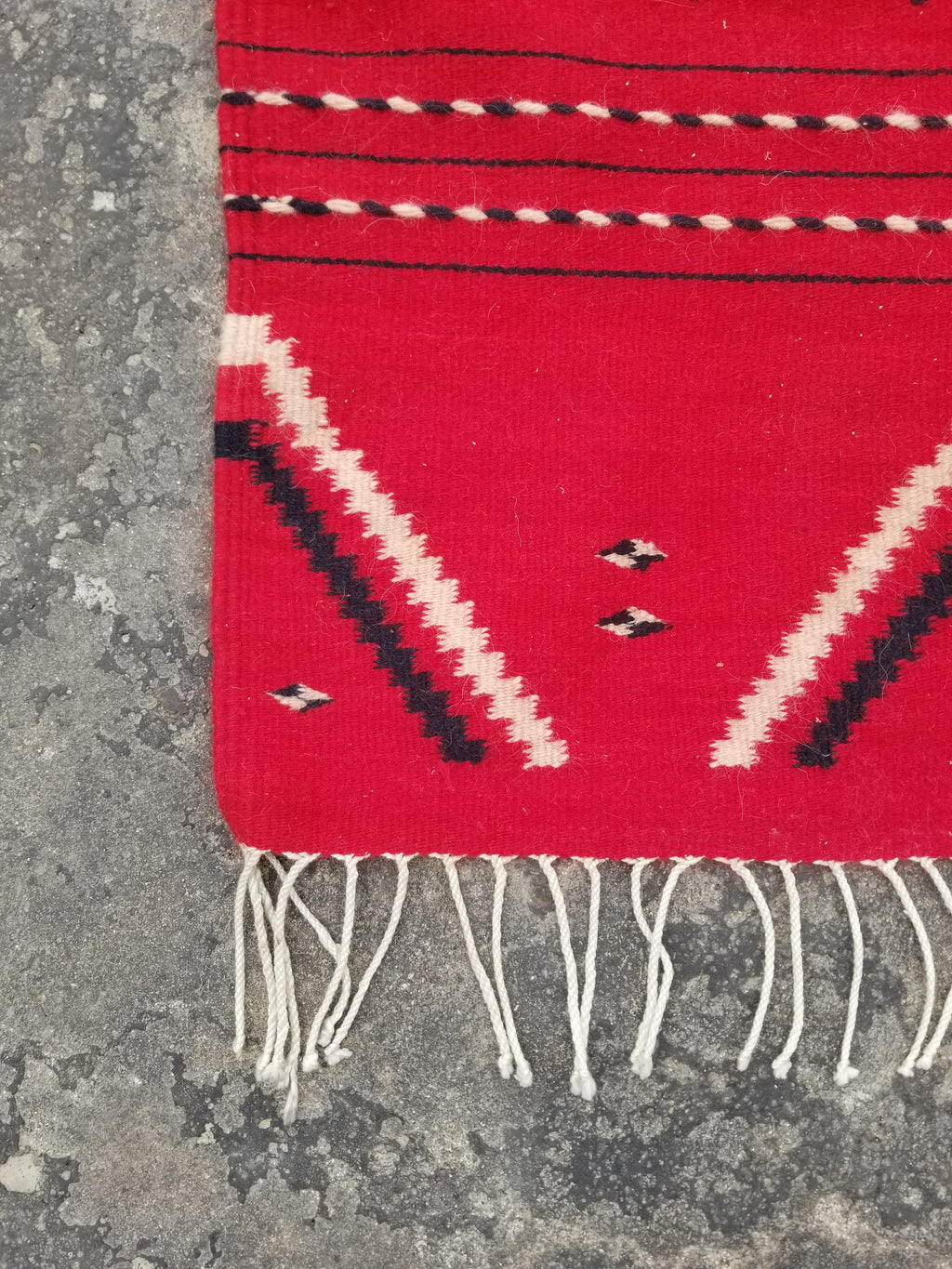 Vintage Traditional Handmade Mexican Red & Black Wool Kilim 145x76cm