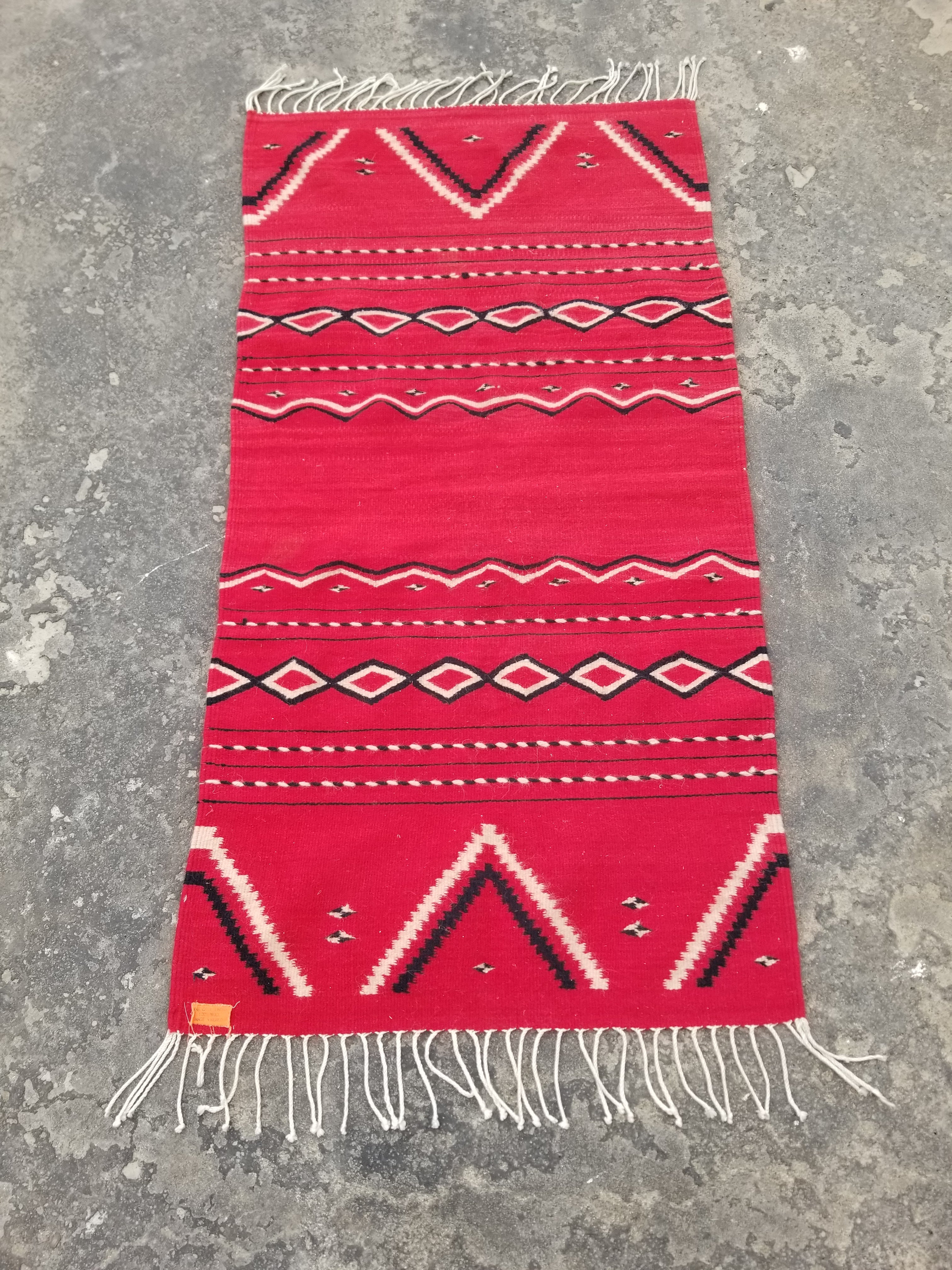 Vintage Traditional Handmade Mexican Red & Black Wool Kilim 145x76cm