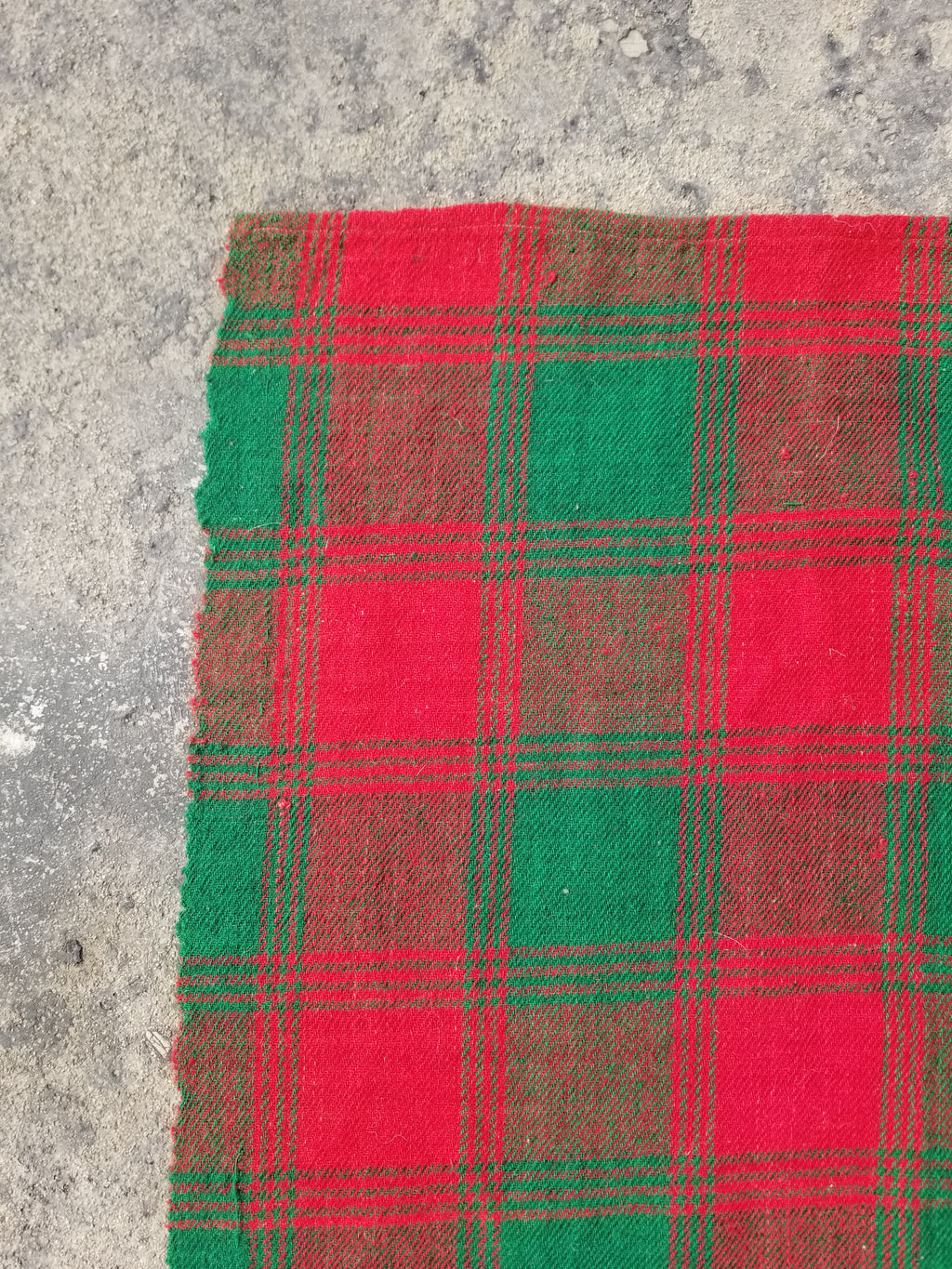 Vintage Handmade Check Pattern Green & Red Wool Blanket / Coverlet 220x124cm