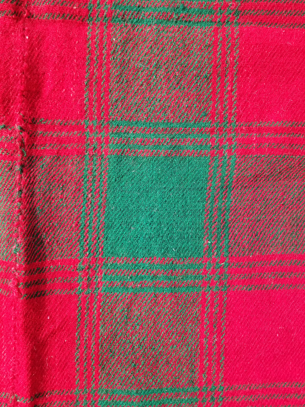 Vintage Handmade Check Pattern Green & Red Wool Blanket / Coverlet 220x124cm