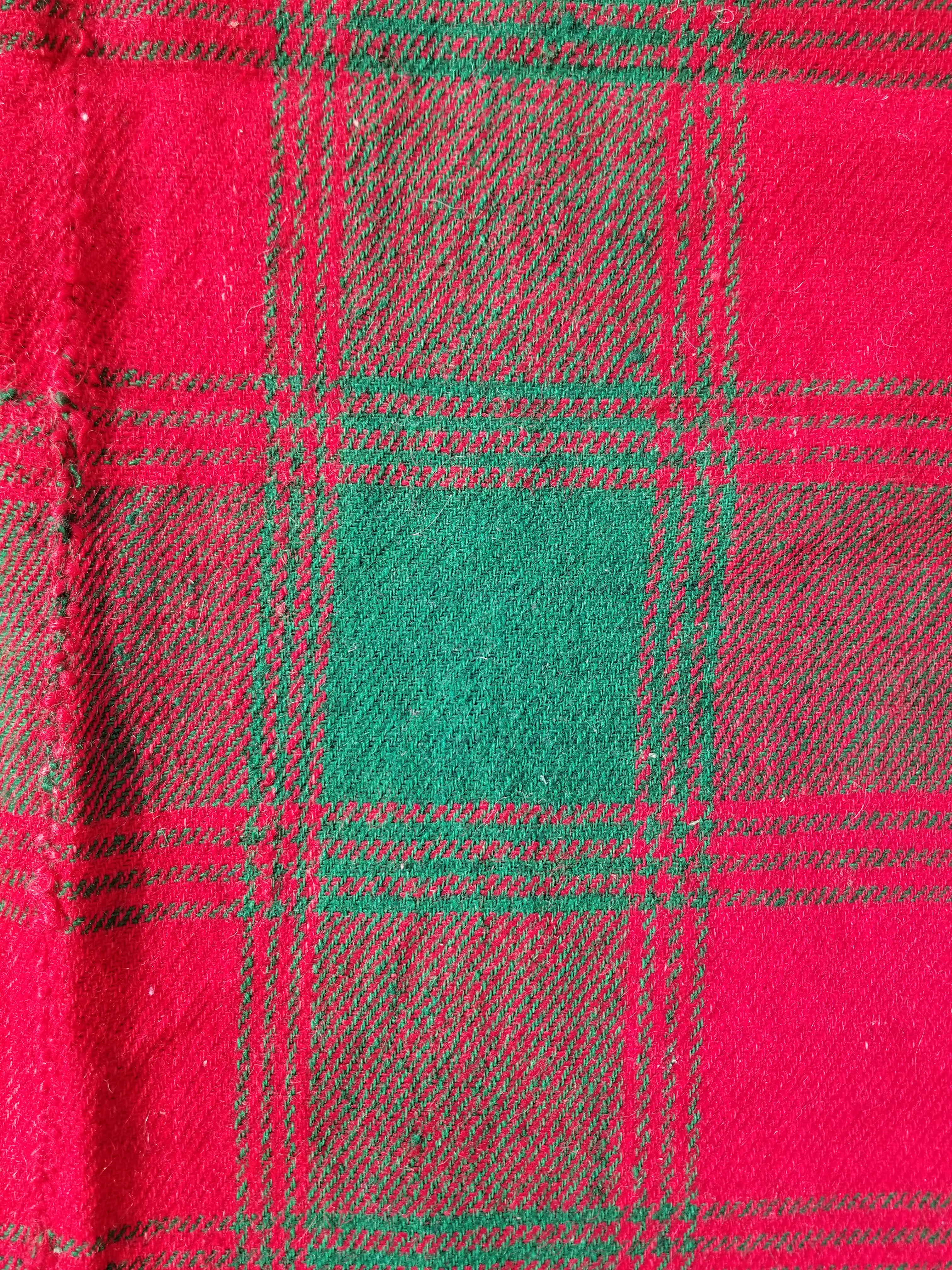 Vintage Handmade Check Pattern Green & Red Wool Blanket / Coverlet 220x124cm