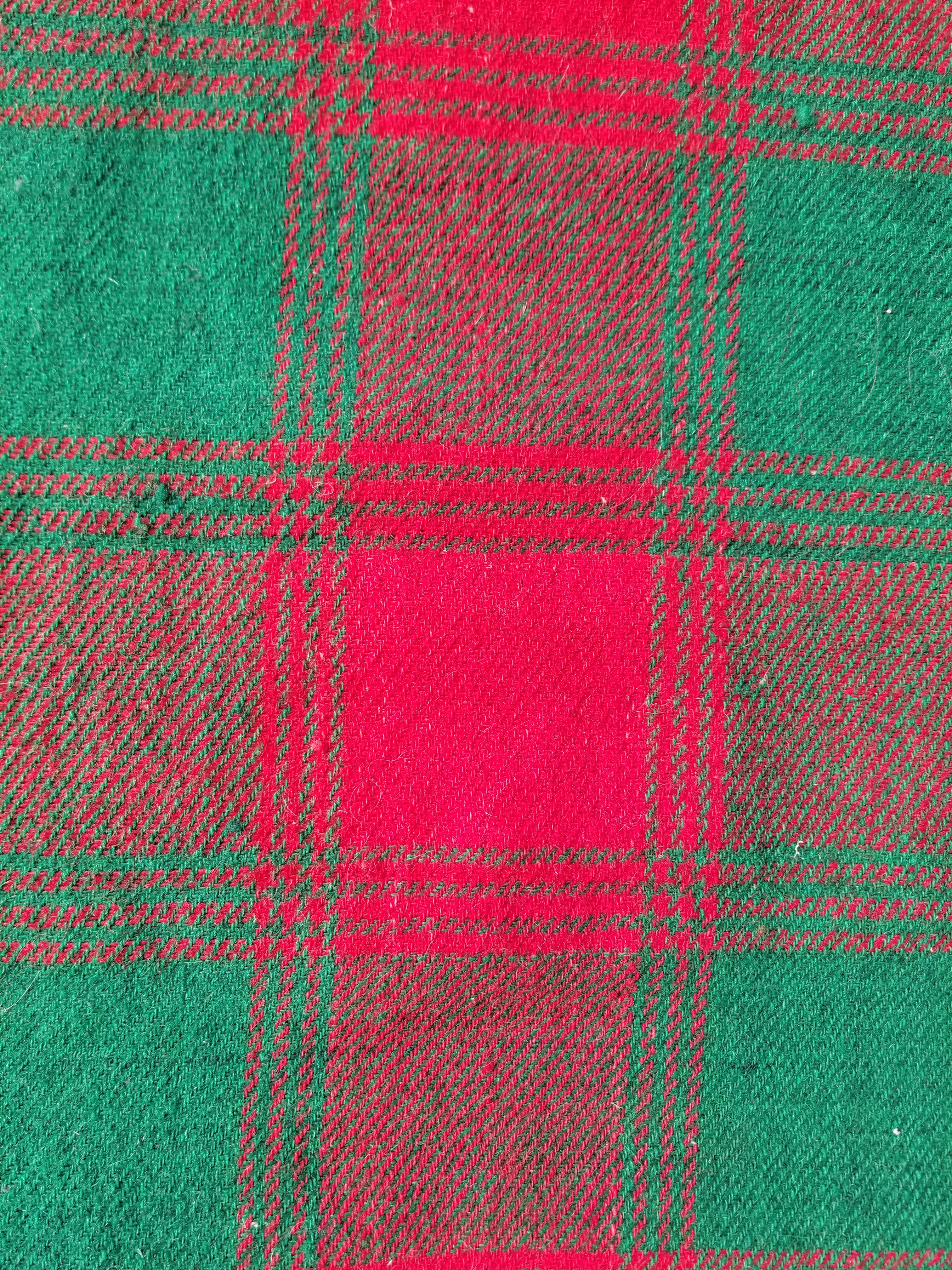 Vintage Handmade Check Pattern Green & Red Wool Blanket / Coverlet 220x124cm