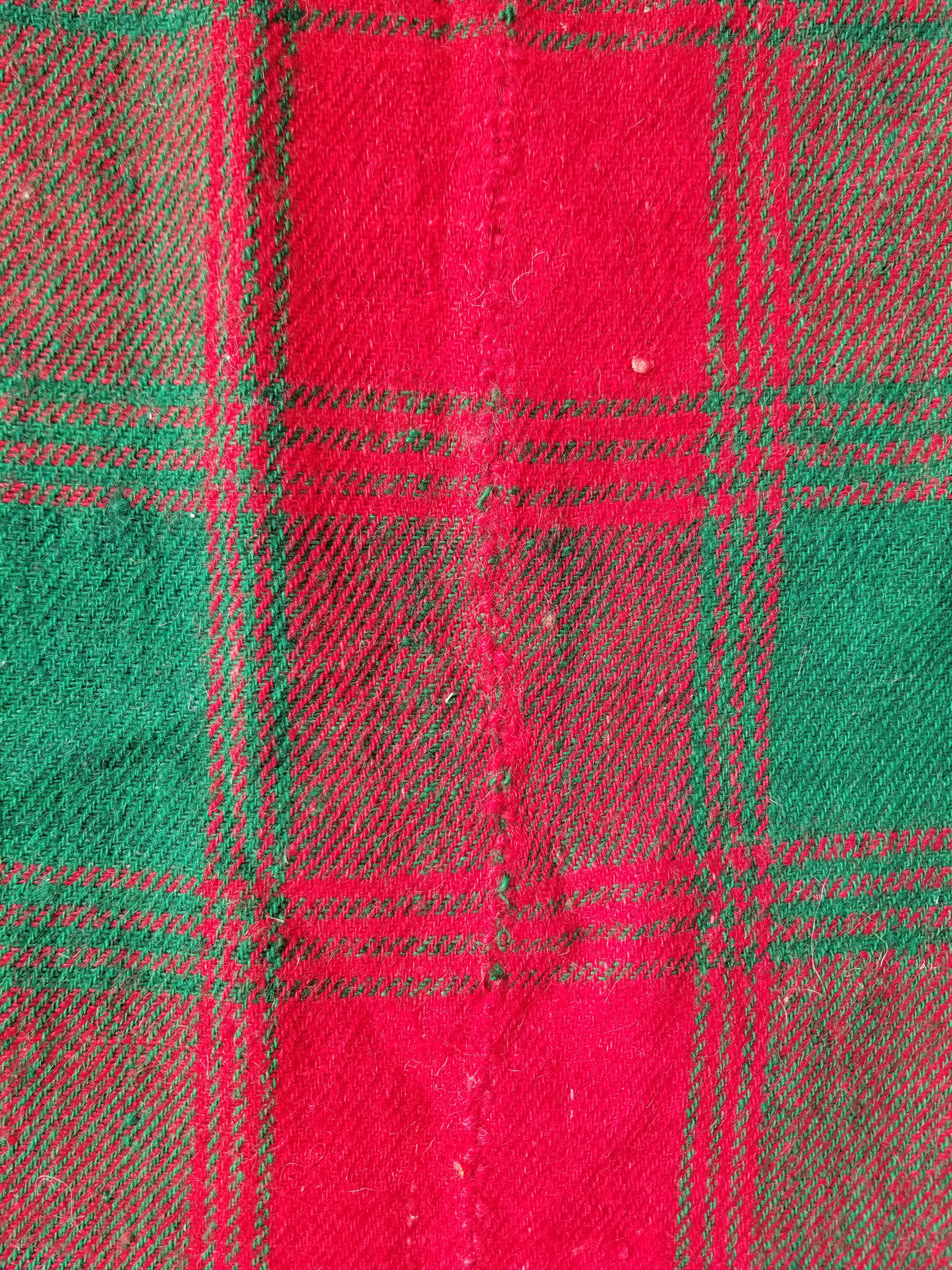Vintage Handmade Check Pattern Green & Red Wool Blanket / Coverlet 220x124cm