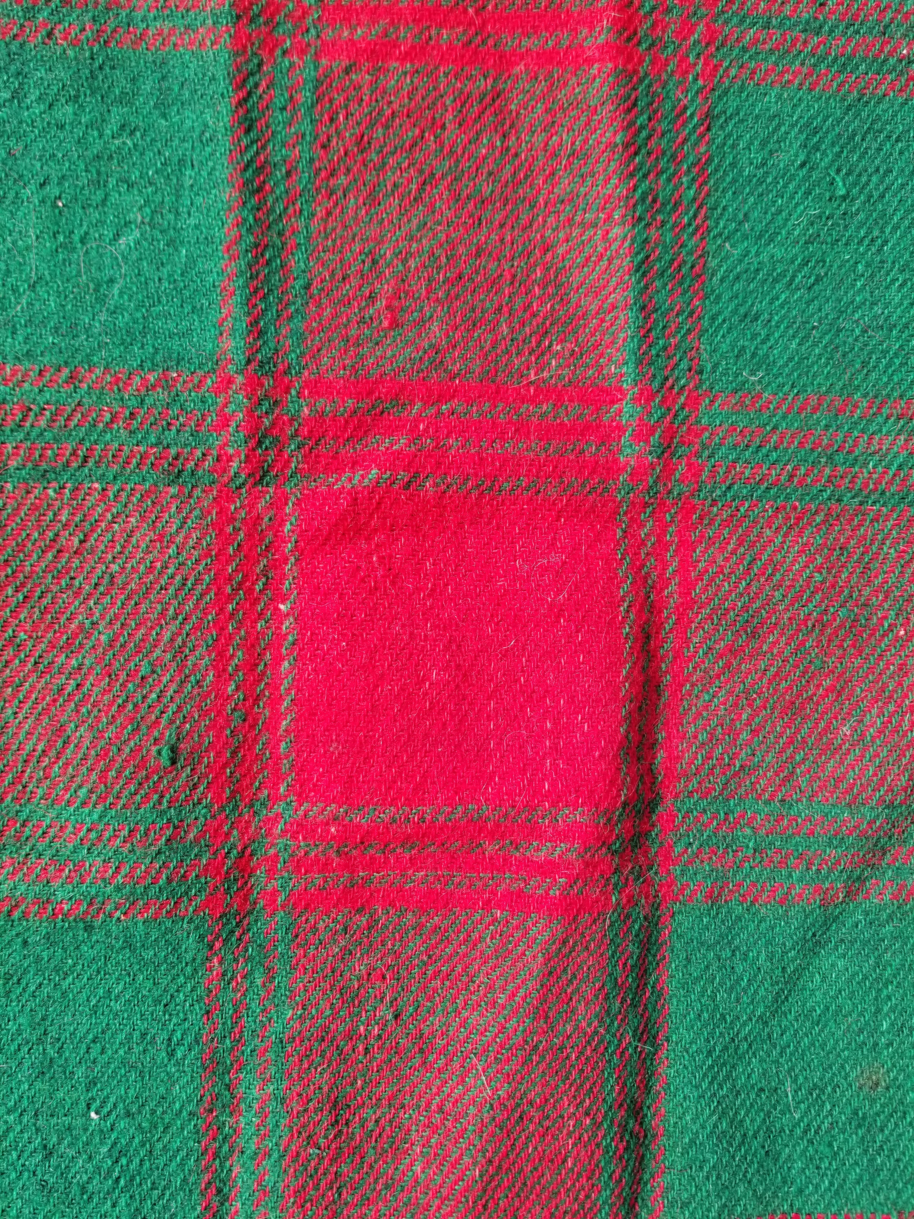 Vintage Handmade Check Pattern Green & Red Wool Blanket / Coverlet 220x124cm