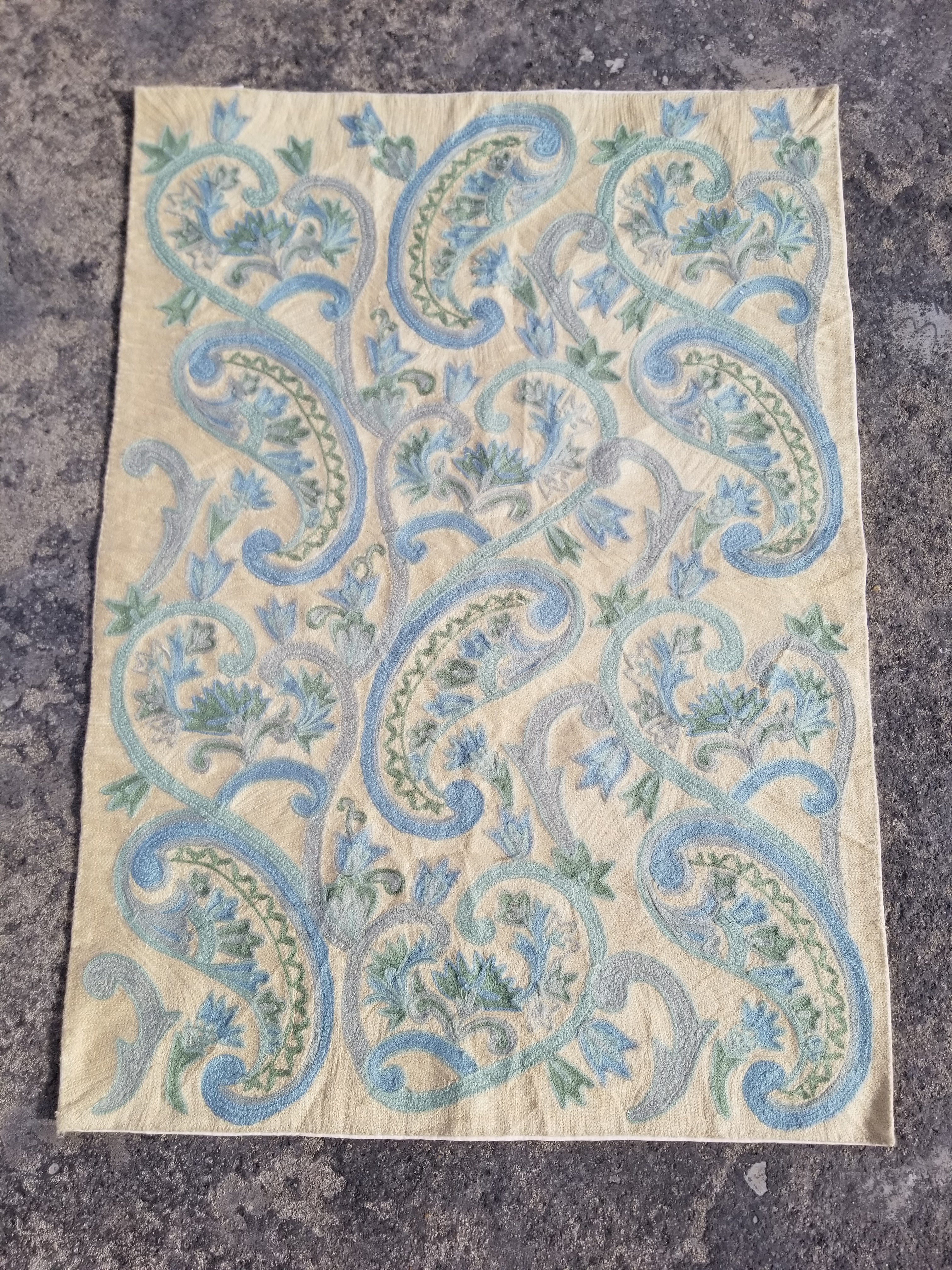Vintage Handmade Kashmiri Paisley Chain-Stitch Decor Wool Rug 35x25in
