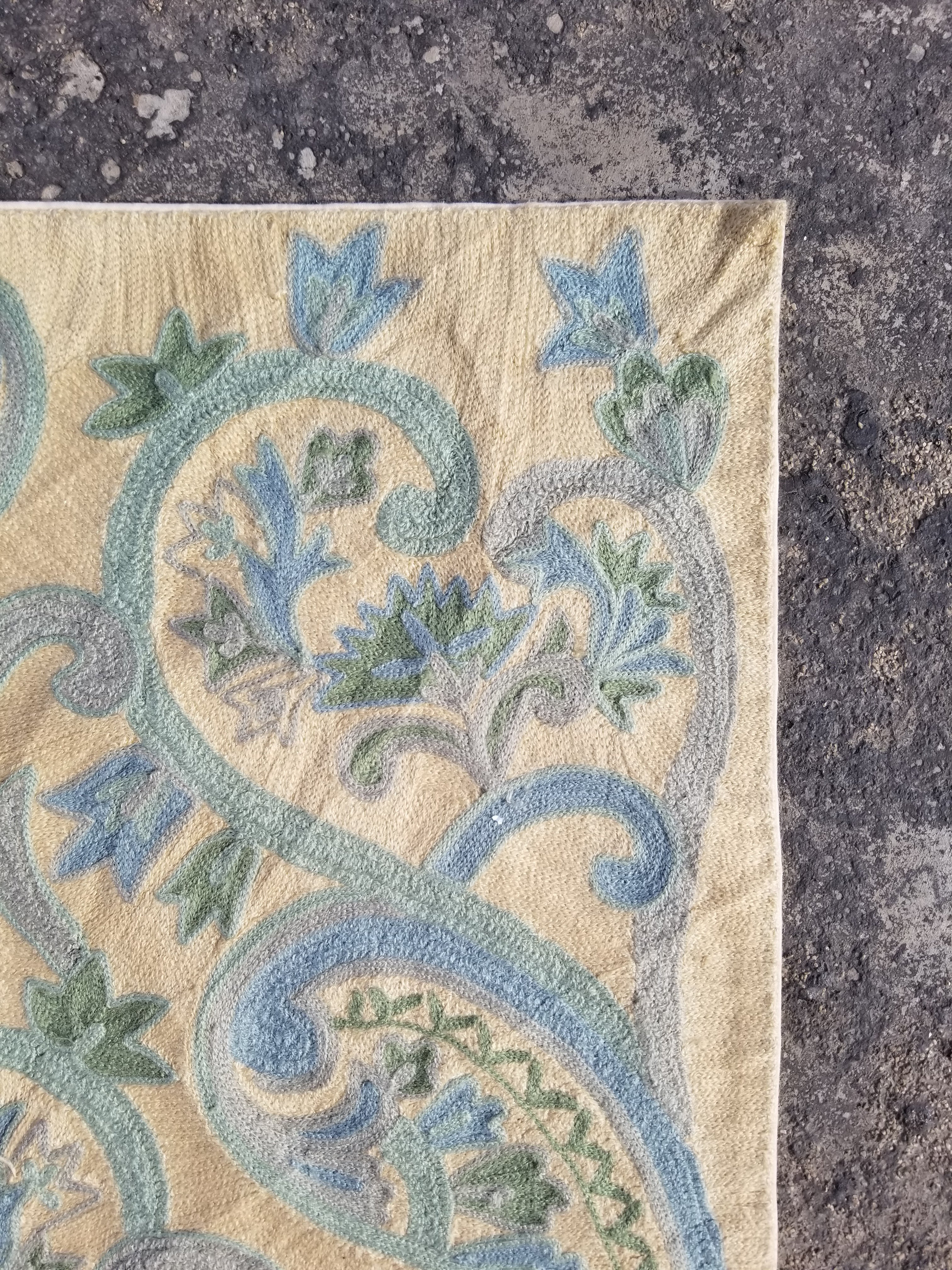 Vintage Handmade Kashmiri Paisley Chain-Stitch Decor Wool Rug 35x25in