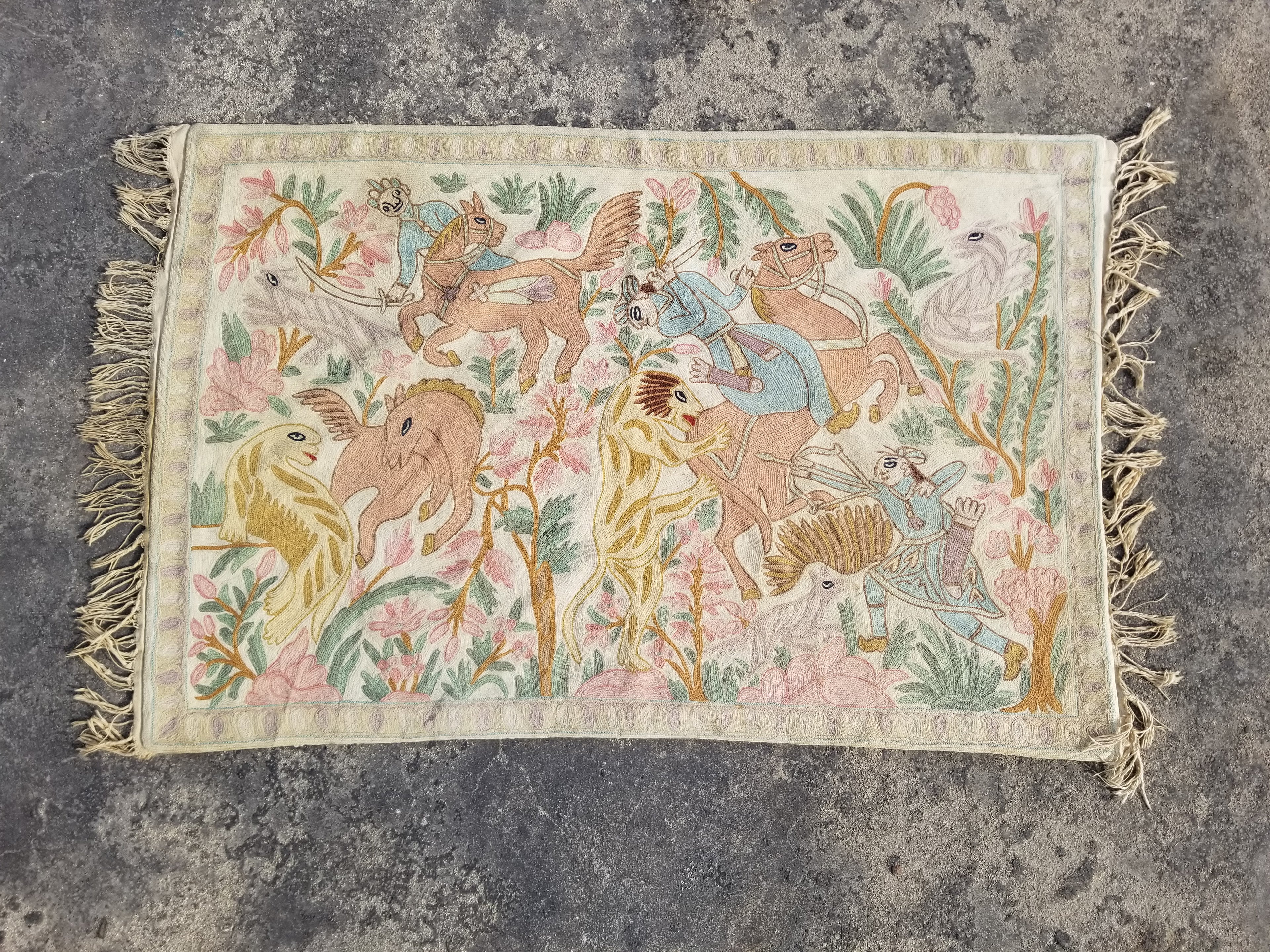 Vintage Handmade Kashmiri Hunting Chain-Stitch Decor Silk Tapestry 35x23in