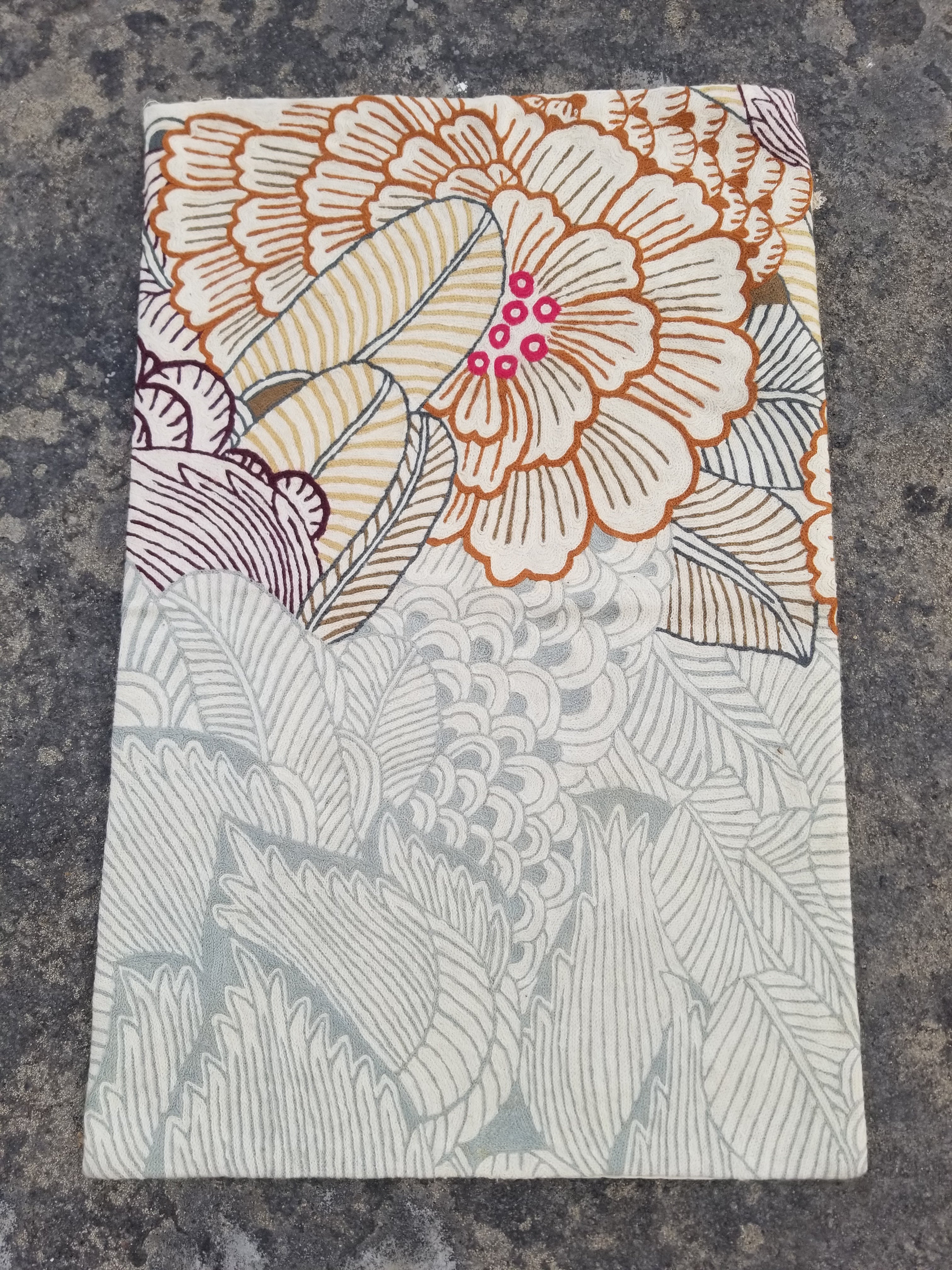 Vintage Handmade Kashmiri Floral Chain-Stitch Decor Wool Rug 91x58cm