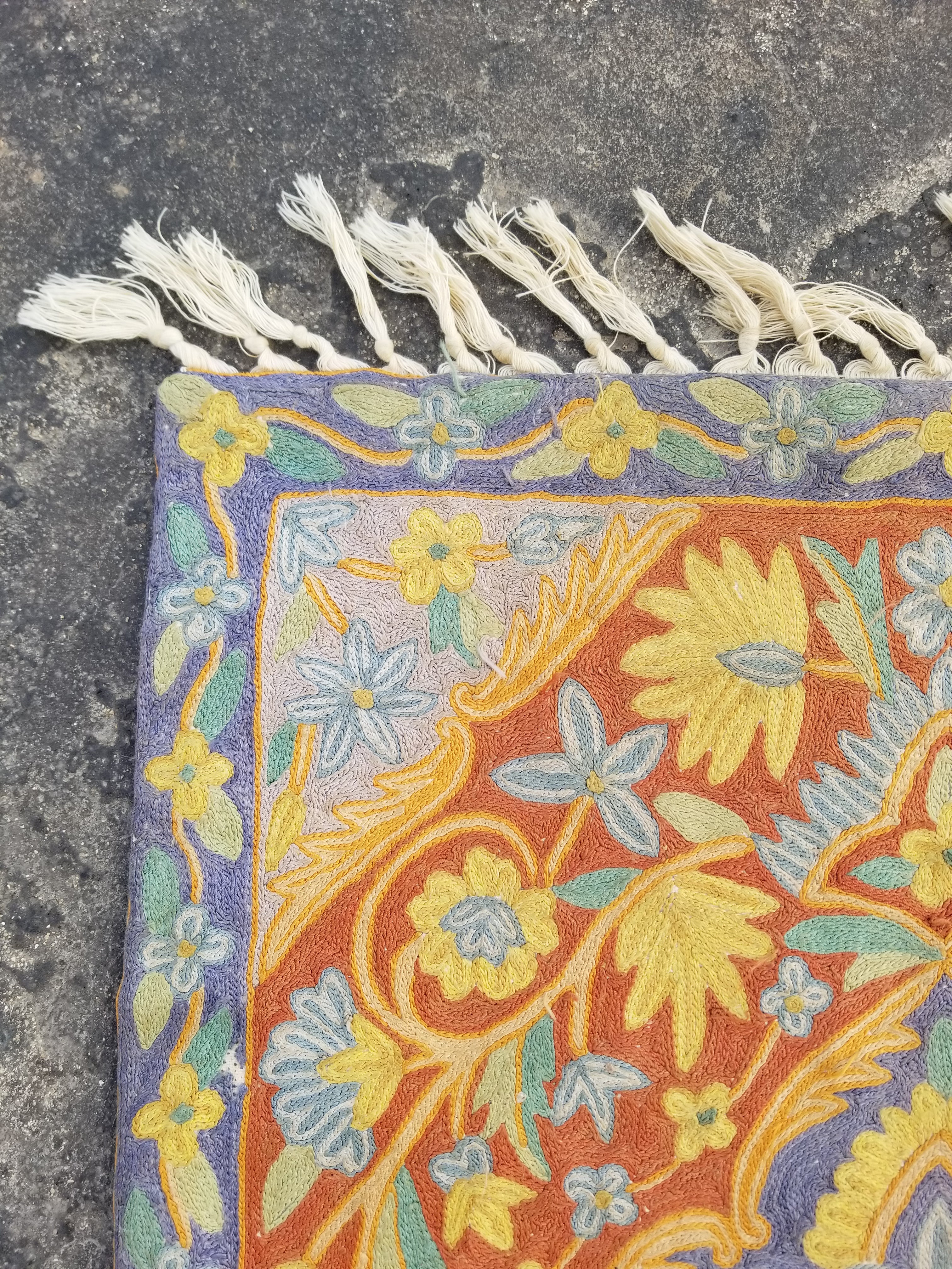 Vintage Handmade Kashmiri Floral Chain-Stitch Decor Silk Tapestry 91x58cm